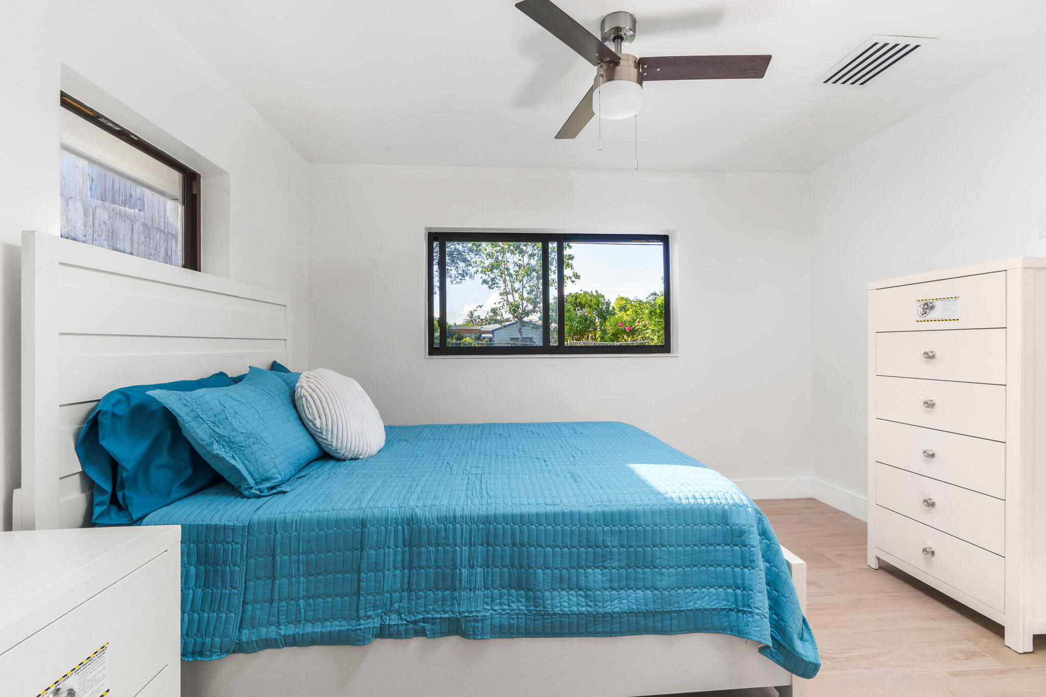 DECARIE - Residential Income