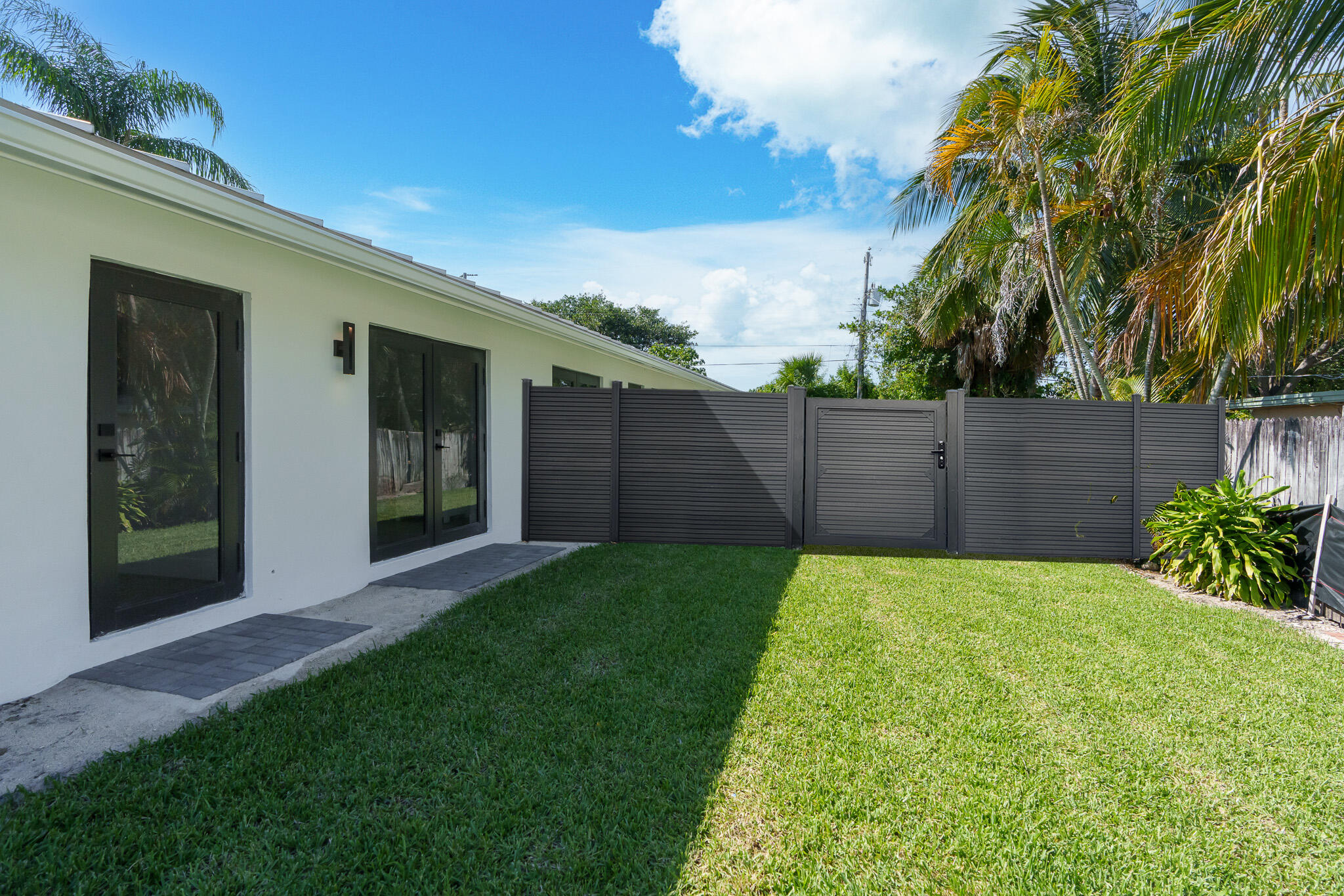 DECARIE - Residential Income