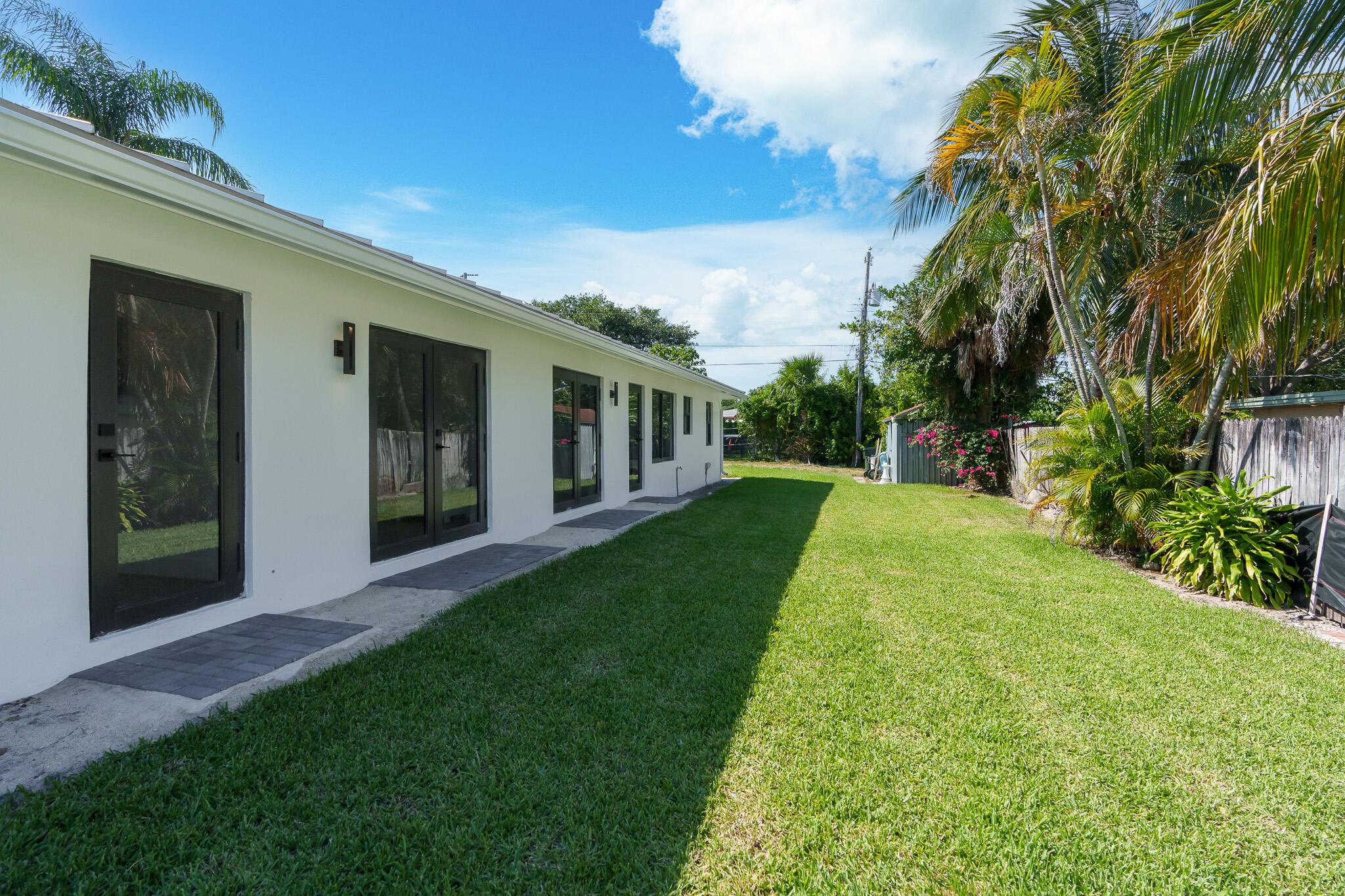 DECARIE - Residential Income