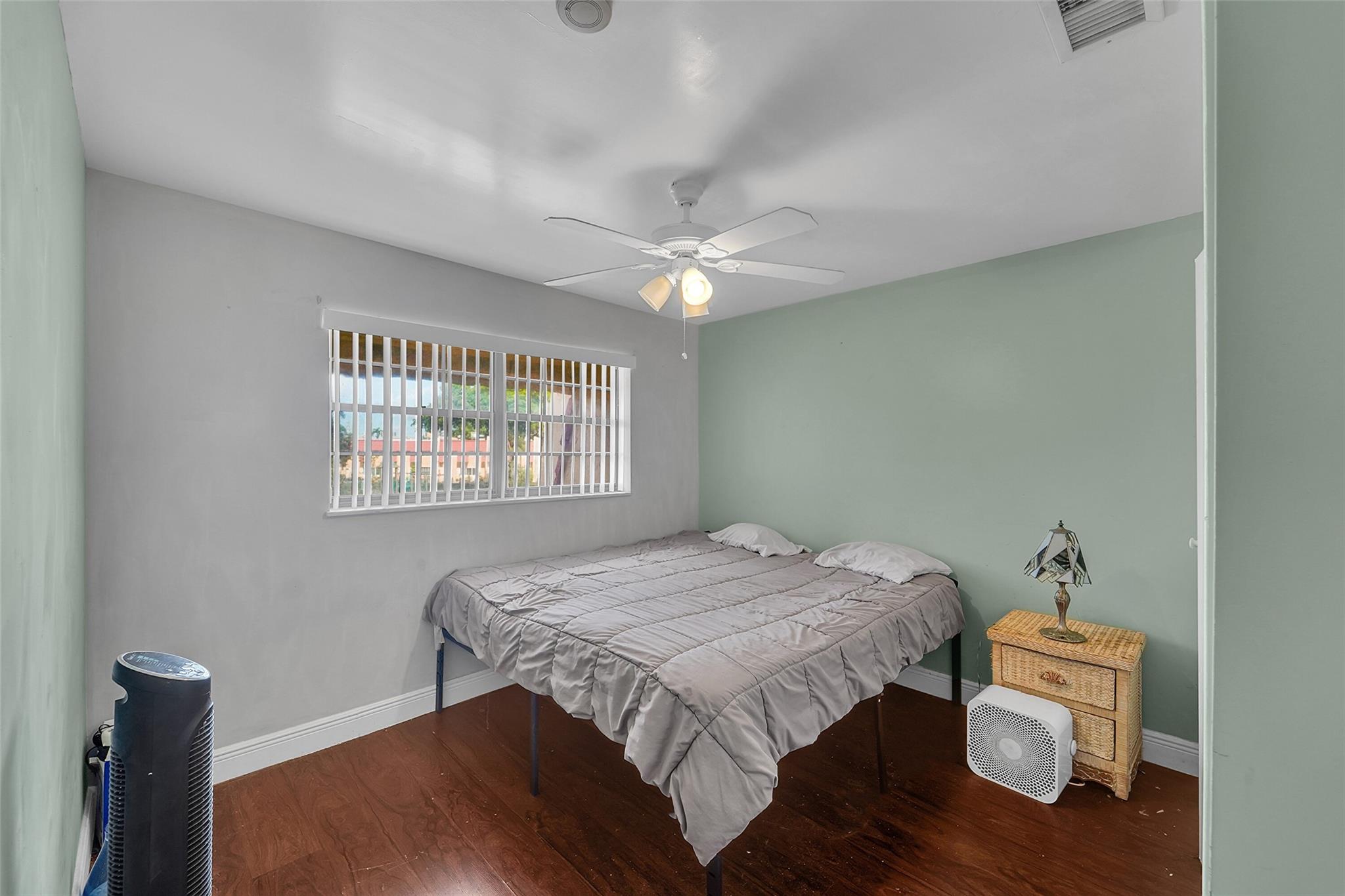 SHAKER VILLAGE - Residential