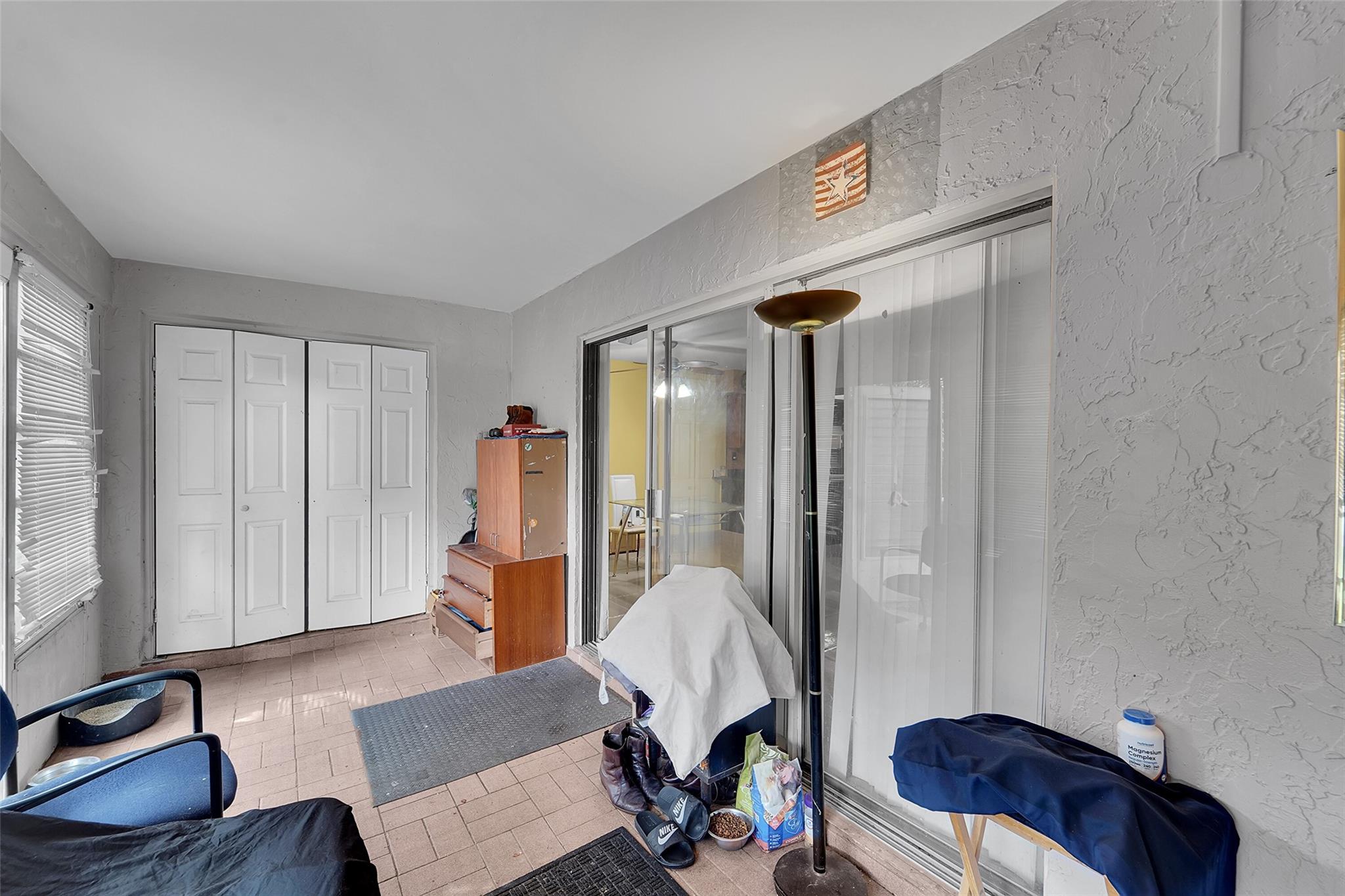 SHAKER VILLAGE - Residential