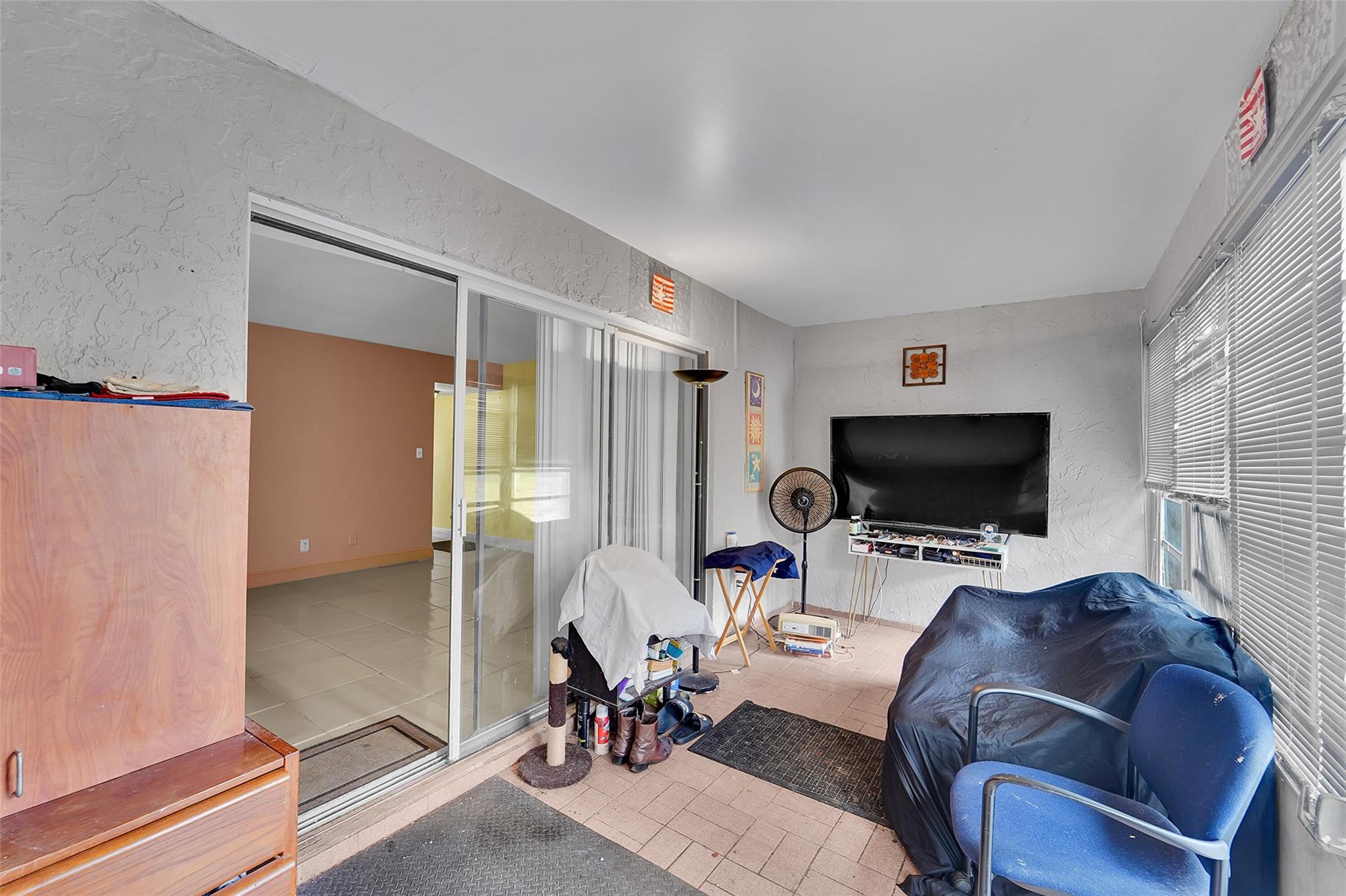 SHAKER VILLAGE - Residential