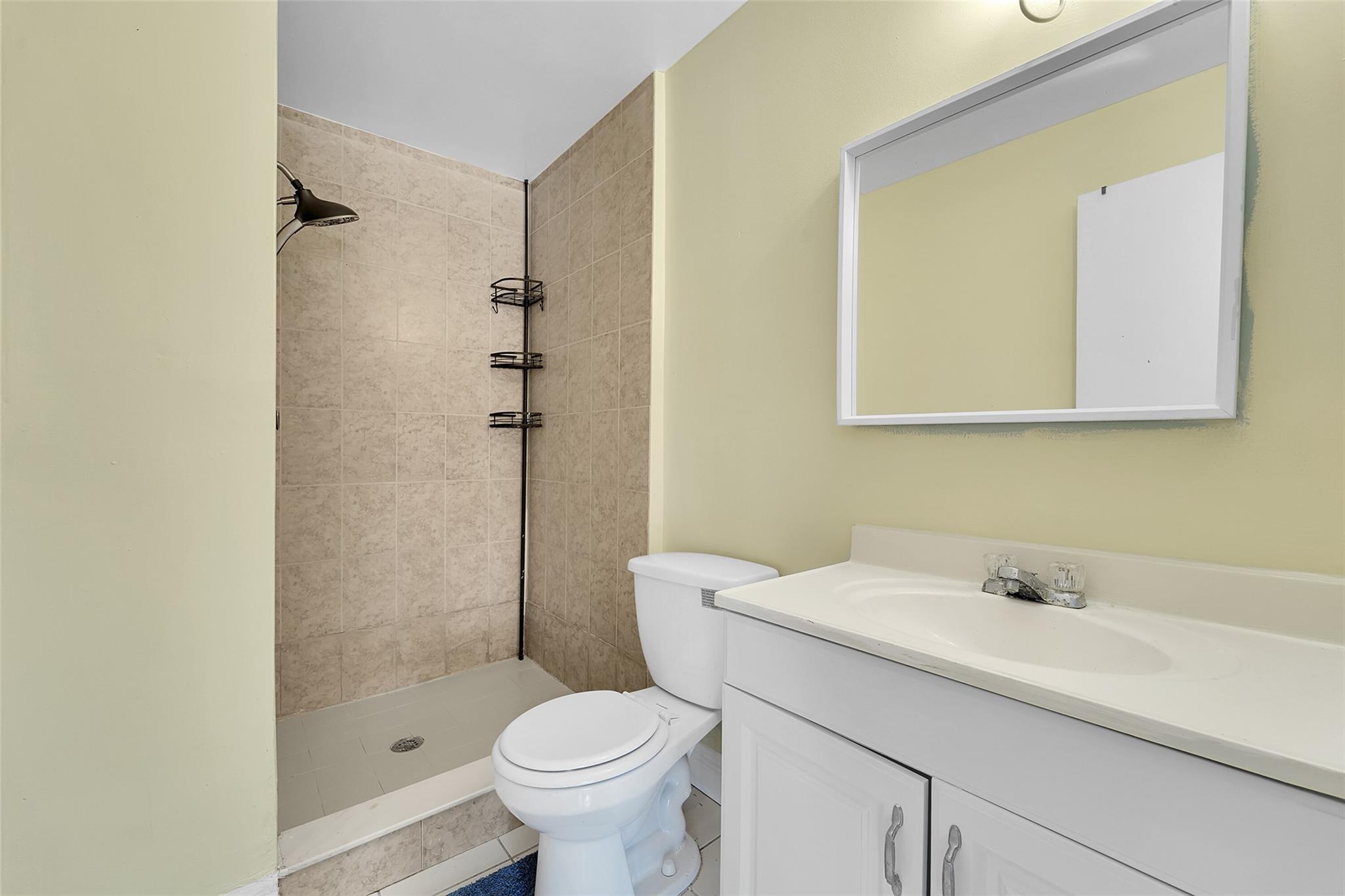 SHAKER VILLAGE - Residential