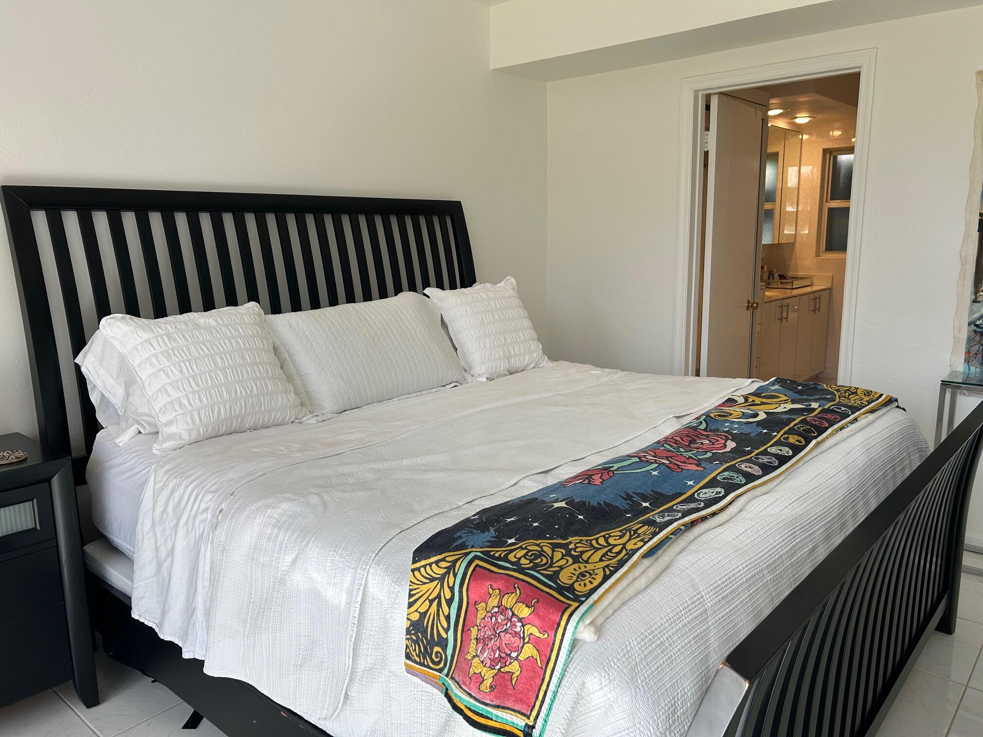 SEA CLUB OF HILLSBORO BEACH - Residential Lease