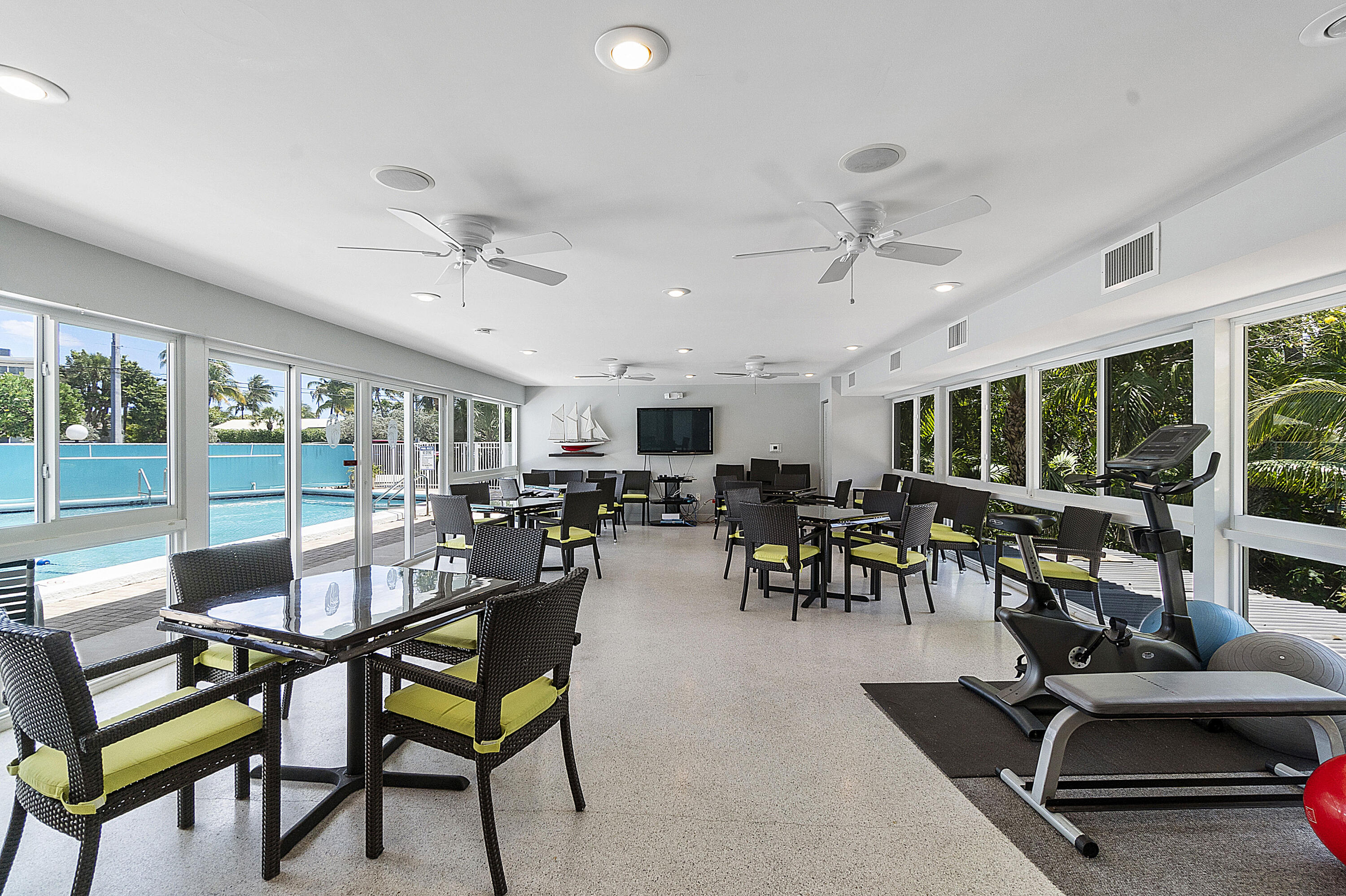SEA CLUB OF HILLSBORO BEACH - Residential Lease
