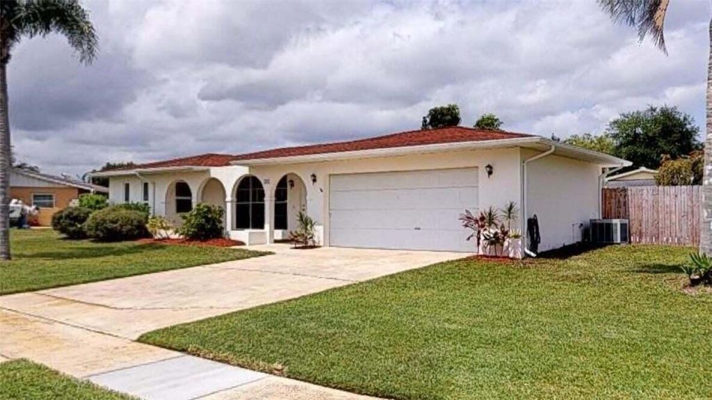 Photo of 201 NE Midfield Lane, Port Saint Lucie, FL 34983 (MLS # B26024750)