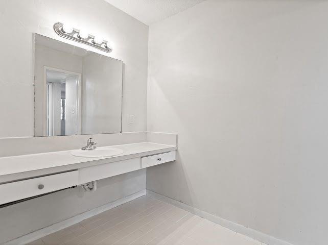 Prospect Gardens 22-26 B - Residential Lease