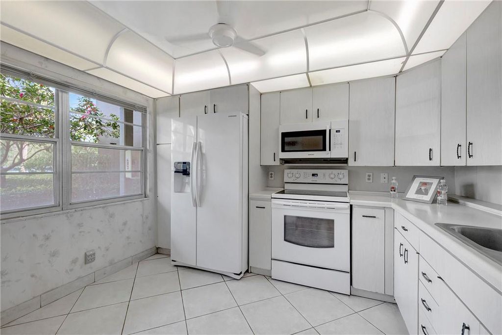 Photo of 2502 Antigua Ter #G1, Coconut Creek, FL 33066 (MLS # F10383473)