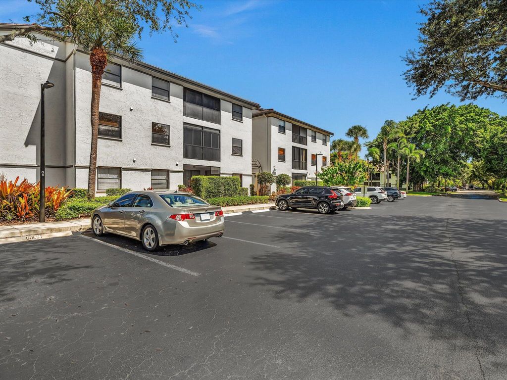 Photo of 5133 Brisata Circle #C, Boynton Beach, FL 33437 (MLS # R11115977)