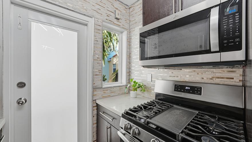 835 MERIDIAN CONDO - Residential Lease