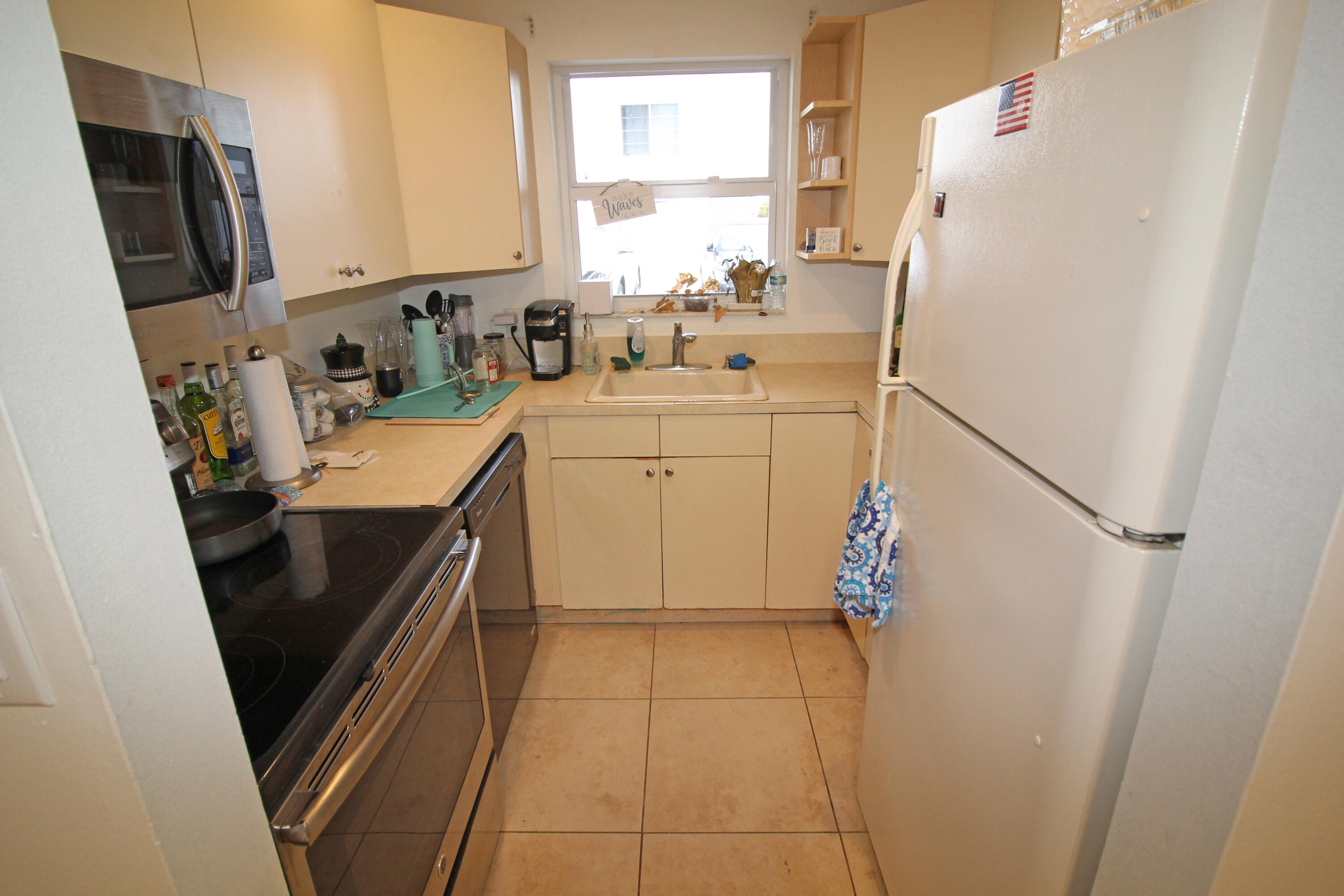 2860 NE 14th St Causeway 103d