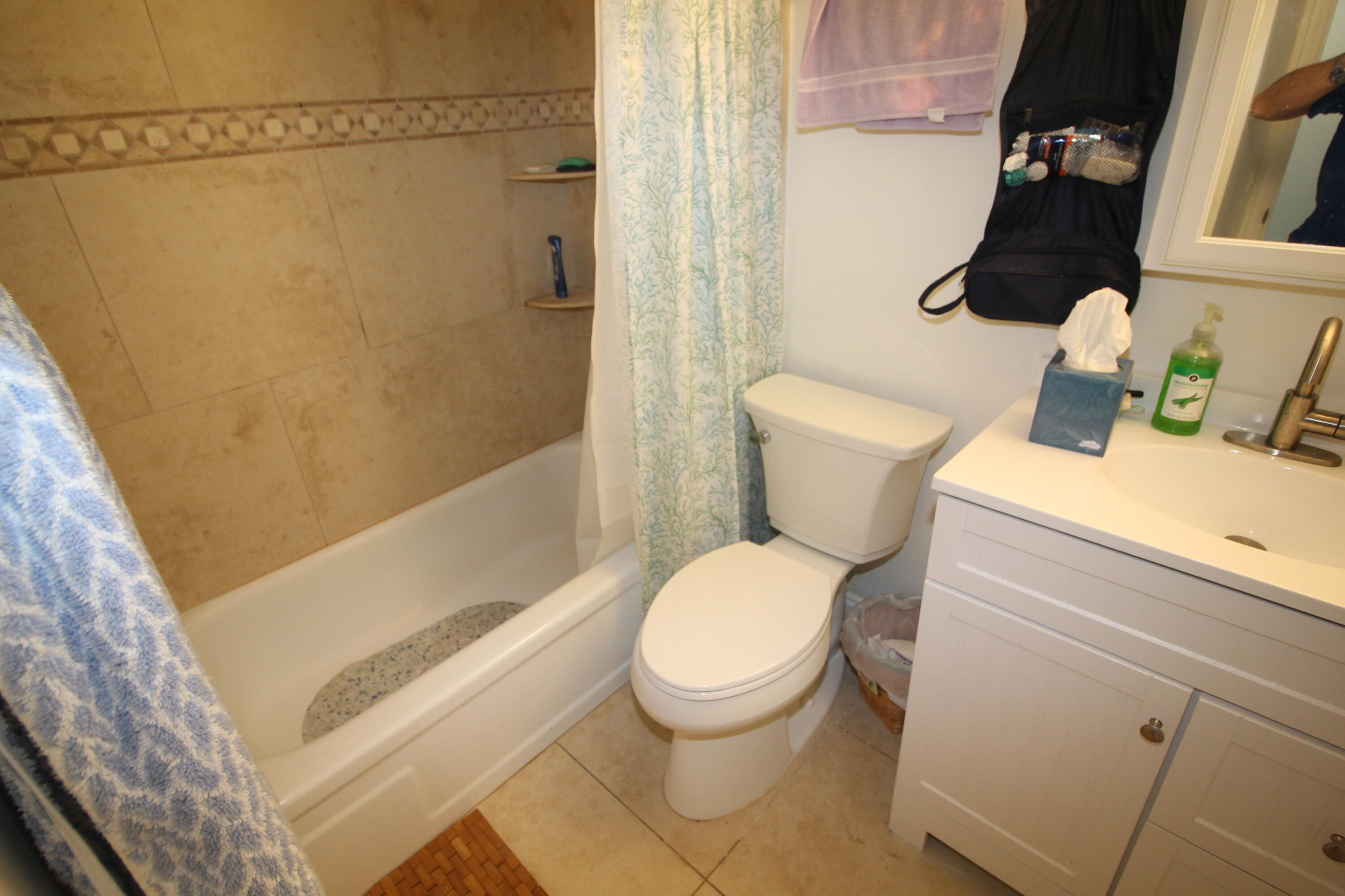 2860 NE 14th St Causeway 103d