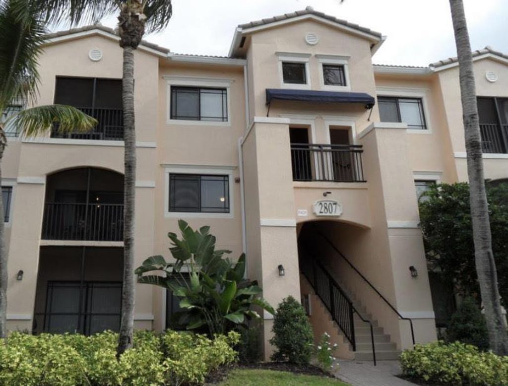 Photo of 2807 Veronia Drive #111, Palm Beach Gardens, FL 33410 (MLS # R10863774)