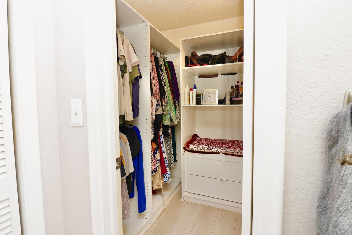 Woodlands Sec Eight 67-42 - Residential