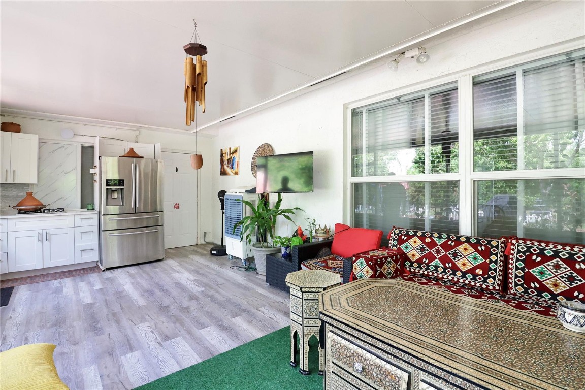 Woodlands Sec Eight 67-42 - Residential