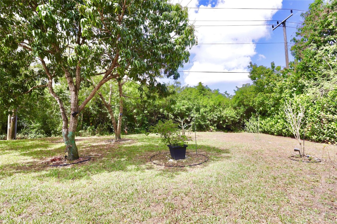 6307 Silk Oak Circle