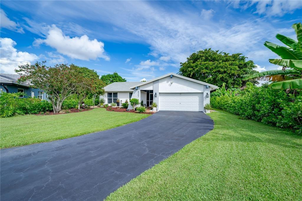 6307 Silk Oak Circle