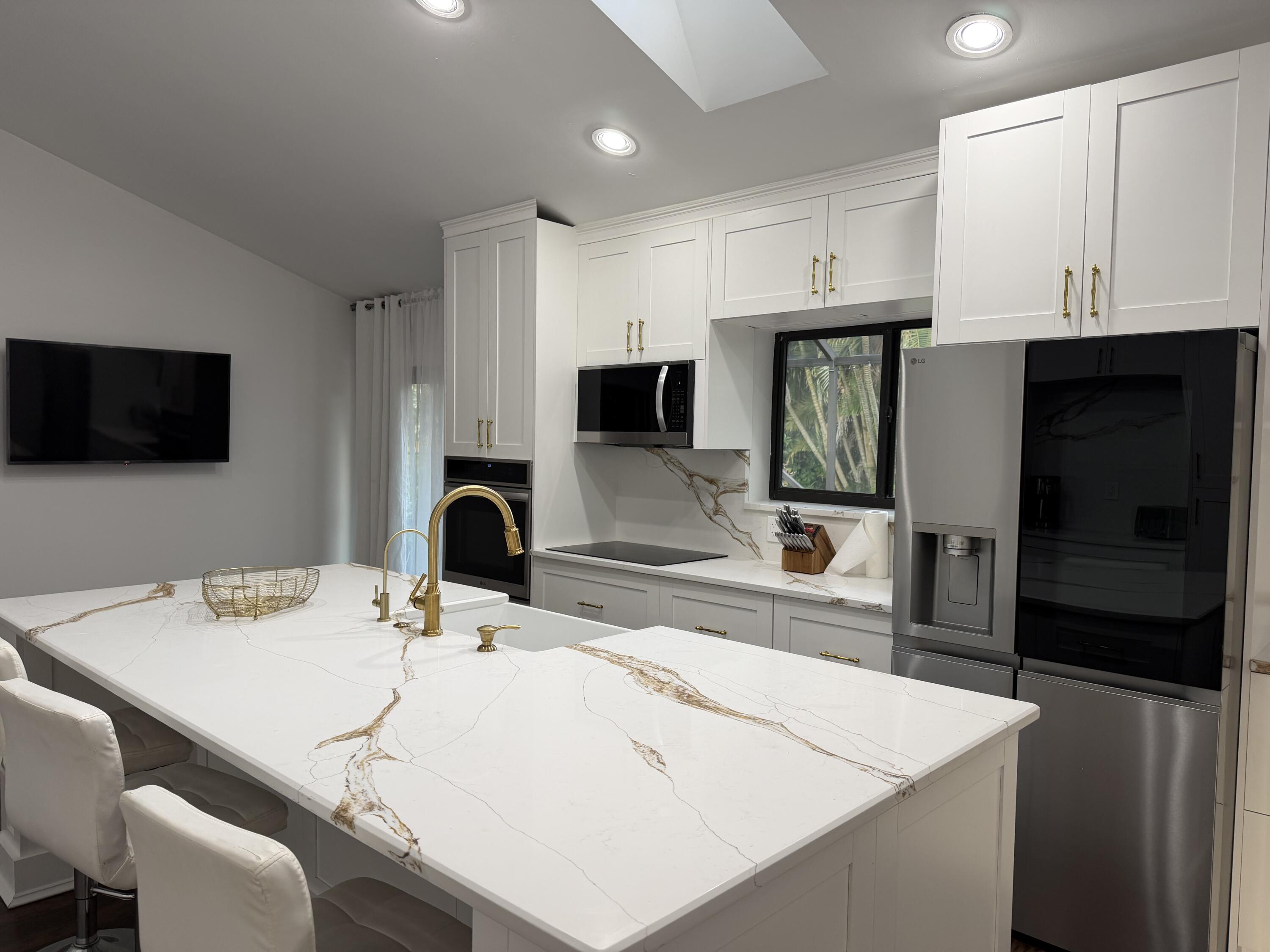 SUGAR POND MANOR OF WELLI - Residential Lease