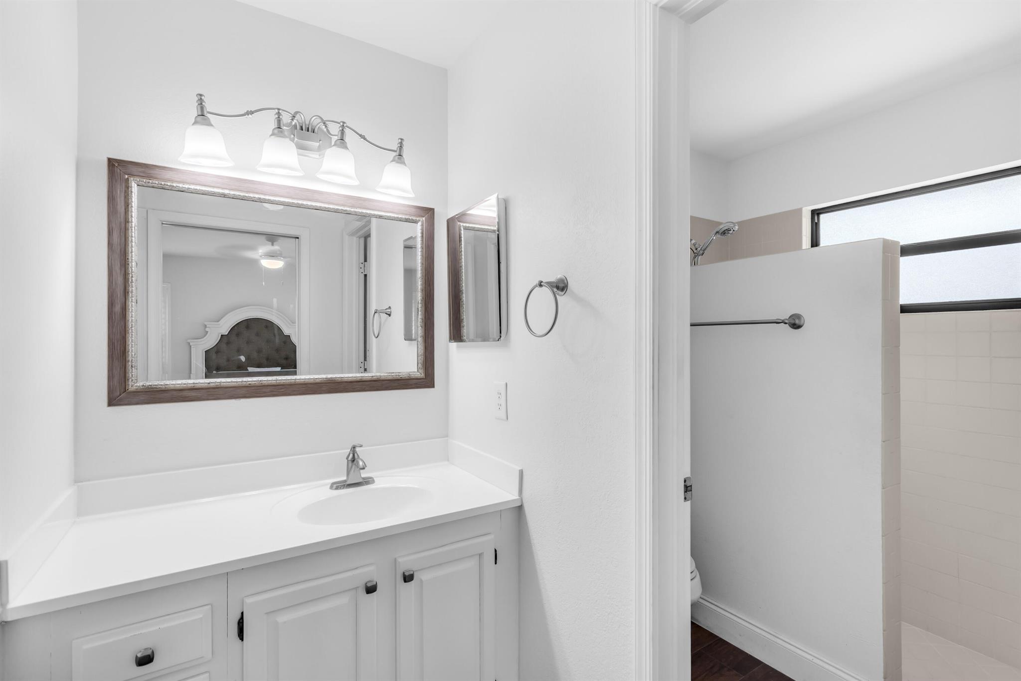 SUGAR POND MANOR OF WELLI - Residential Lease