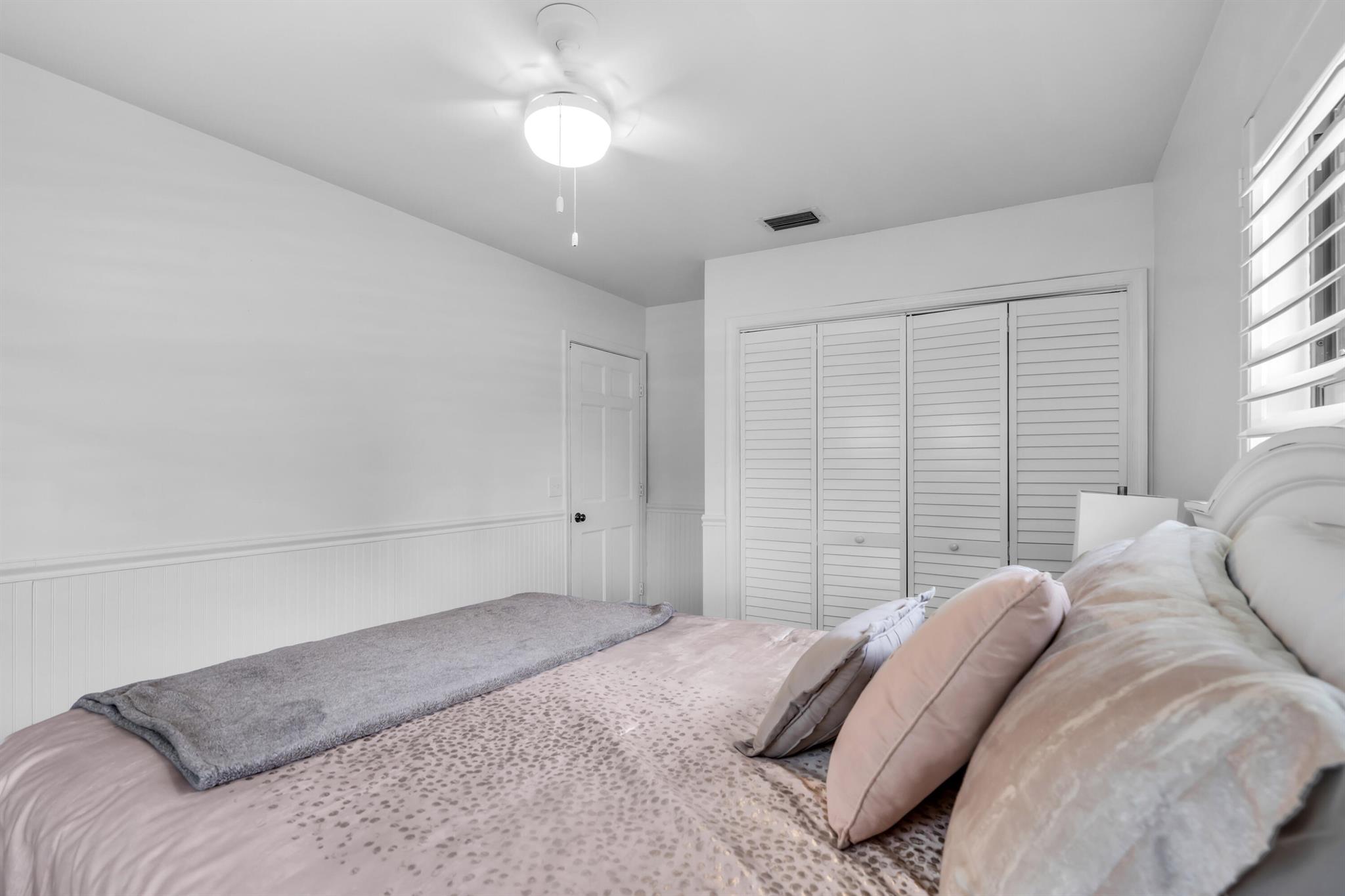 SUGAR POND MANOR OF WELLI - Residential Lease