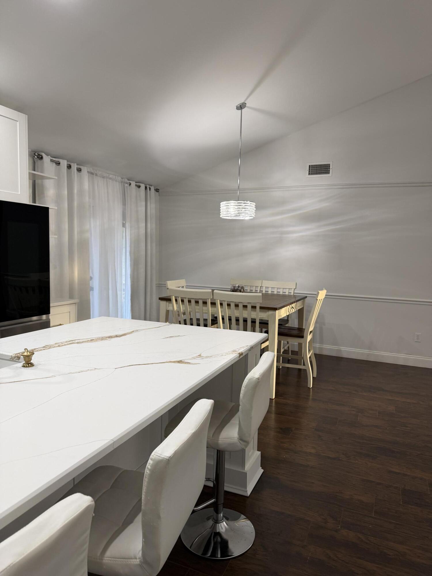 SUGAR POND MANOR OF WELLI - Residential Lease