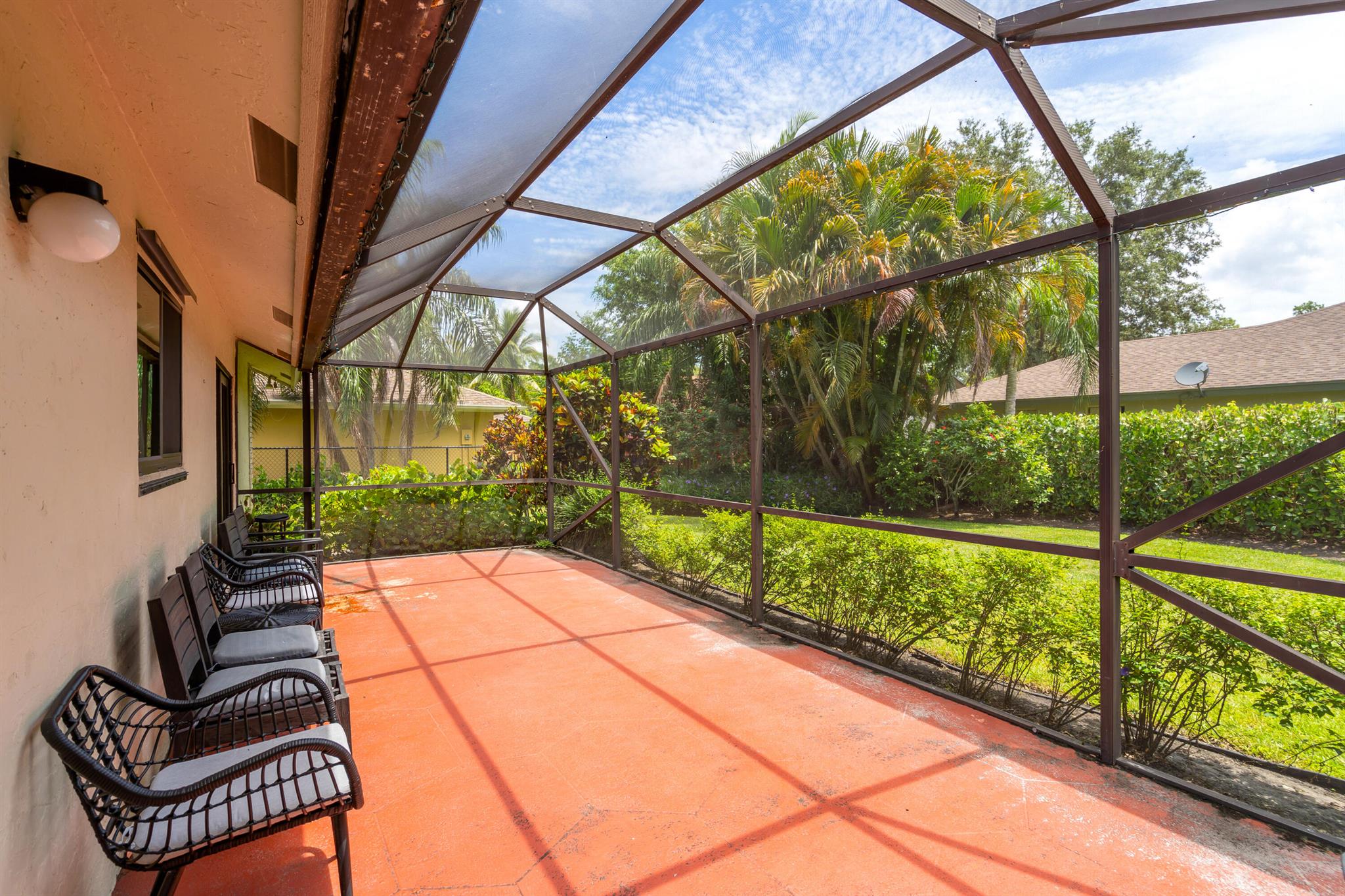 SUGAR POND MANOR OF WELLI - Residential Lease