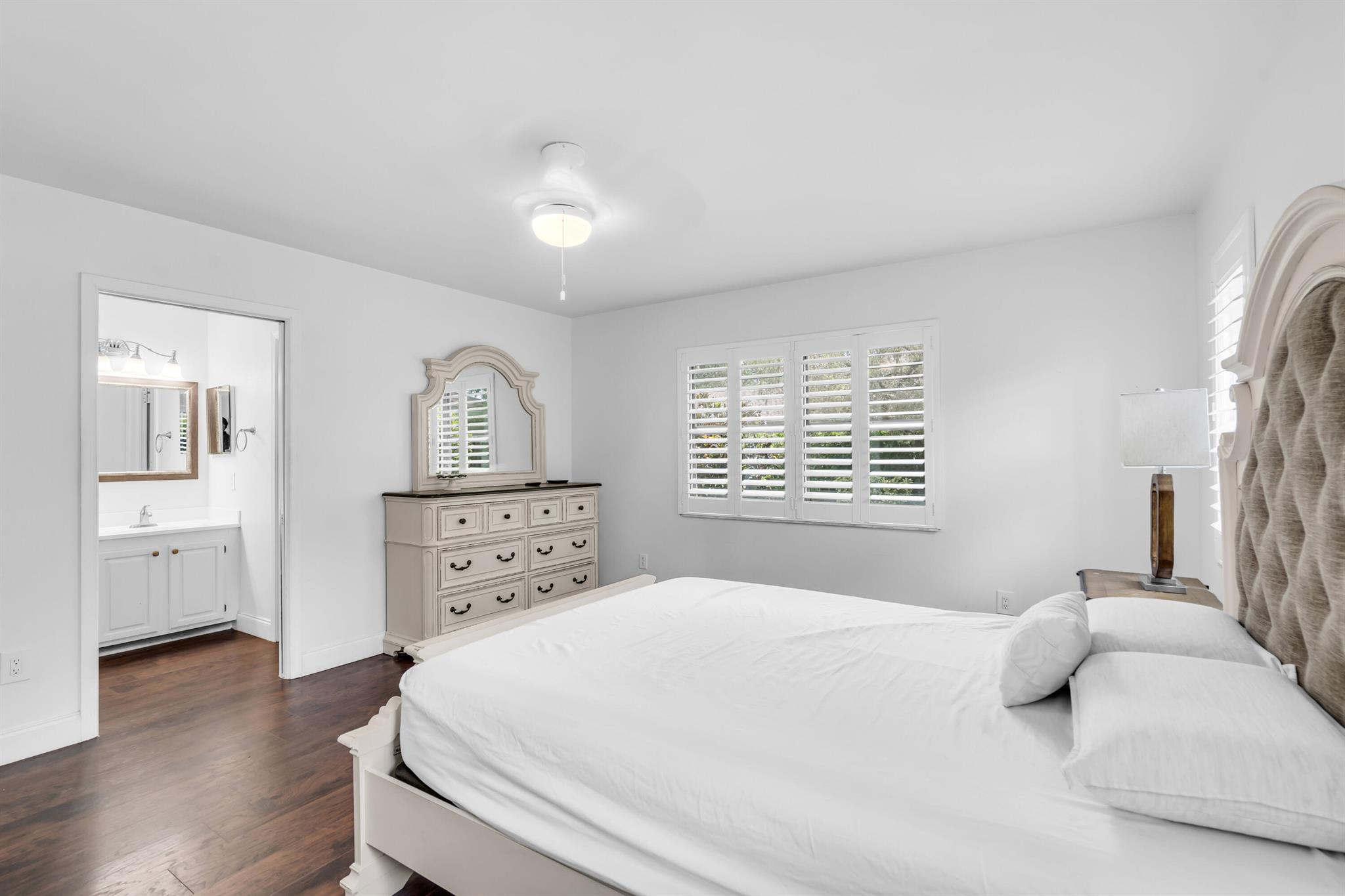 SUGAR POND MANOR OF WELLI - Residential Lease