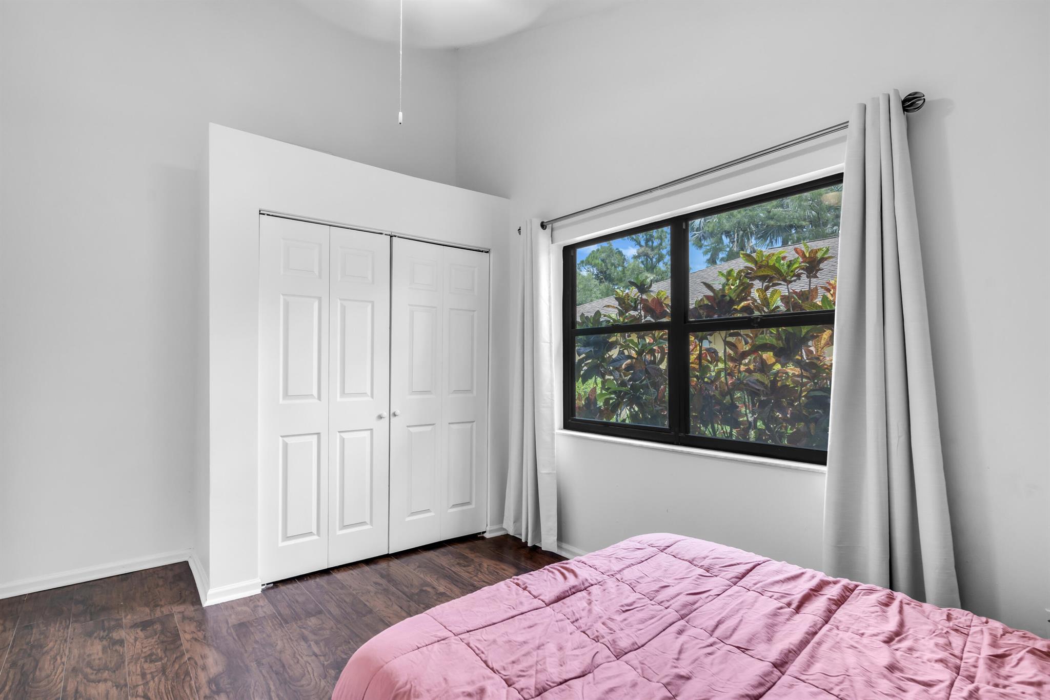 SUGAR POND MANOR OF WELLI - Residential Lease