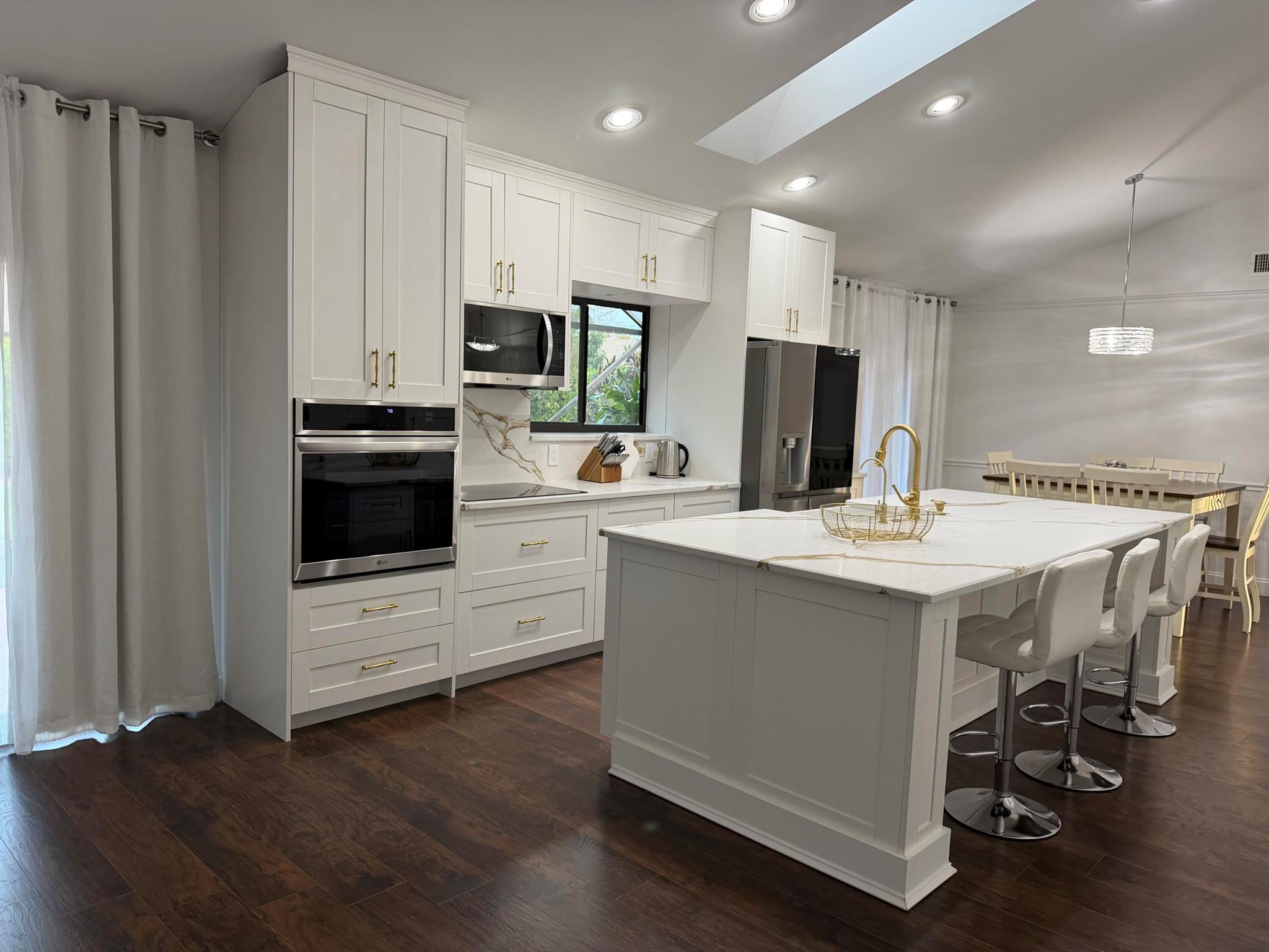 SUGAR POND MANOR OF WELLI - Residential Lease