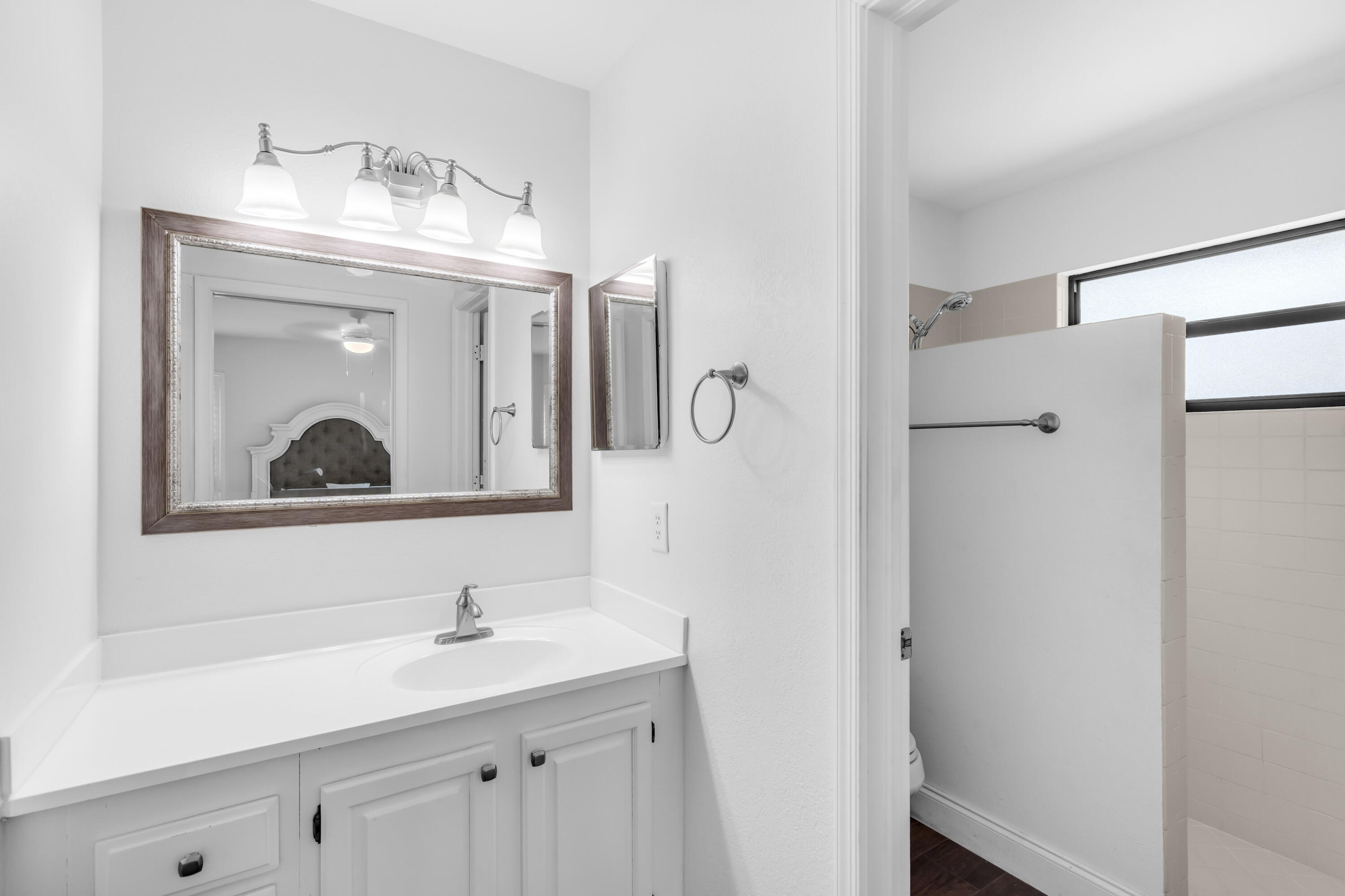 SUGAR POND MANOR OF WELLI - Residential Lease