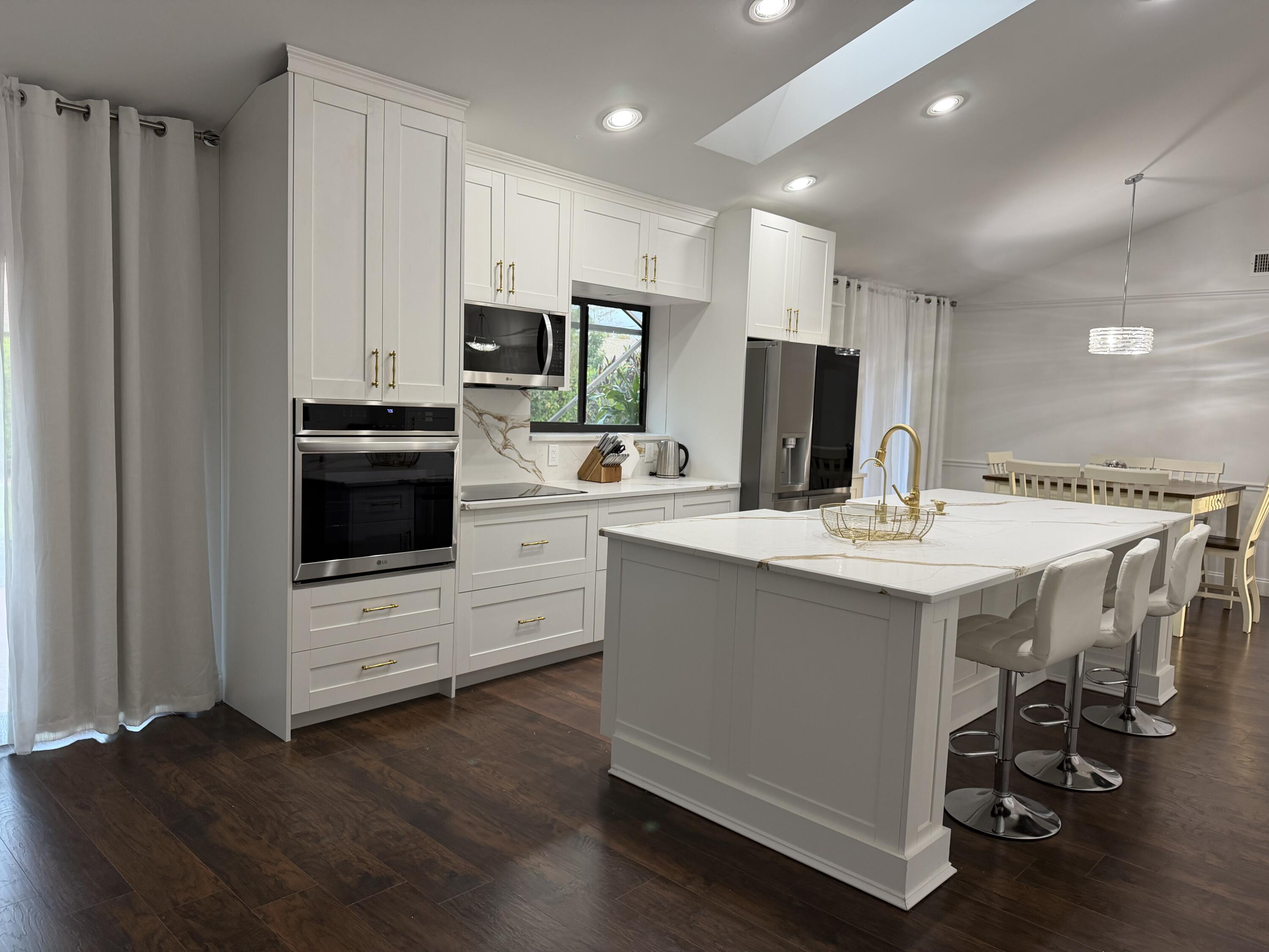 SUGAR POND MANOR OF WELLI - Residential Lease