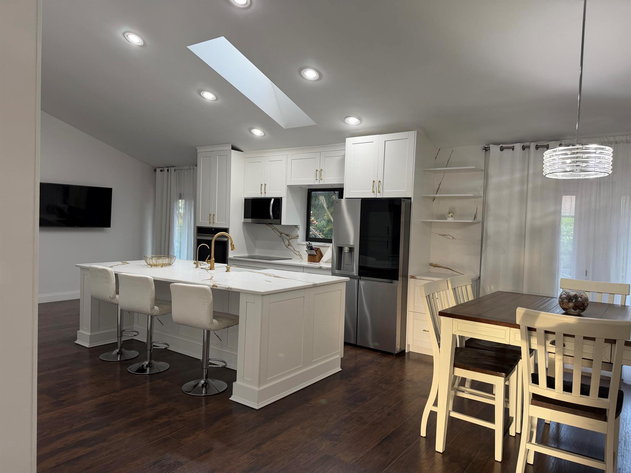 SUGAR POND MANOR OF WELLI - Residential Lease