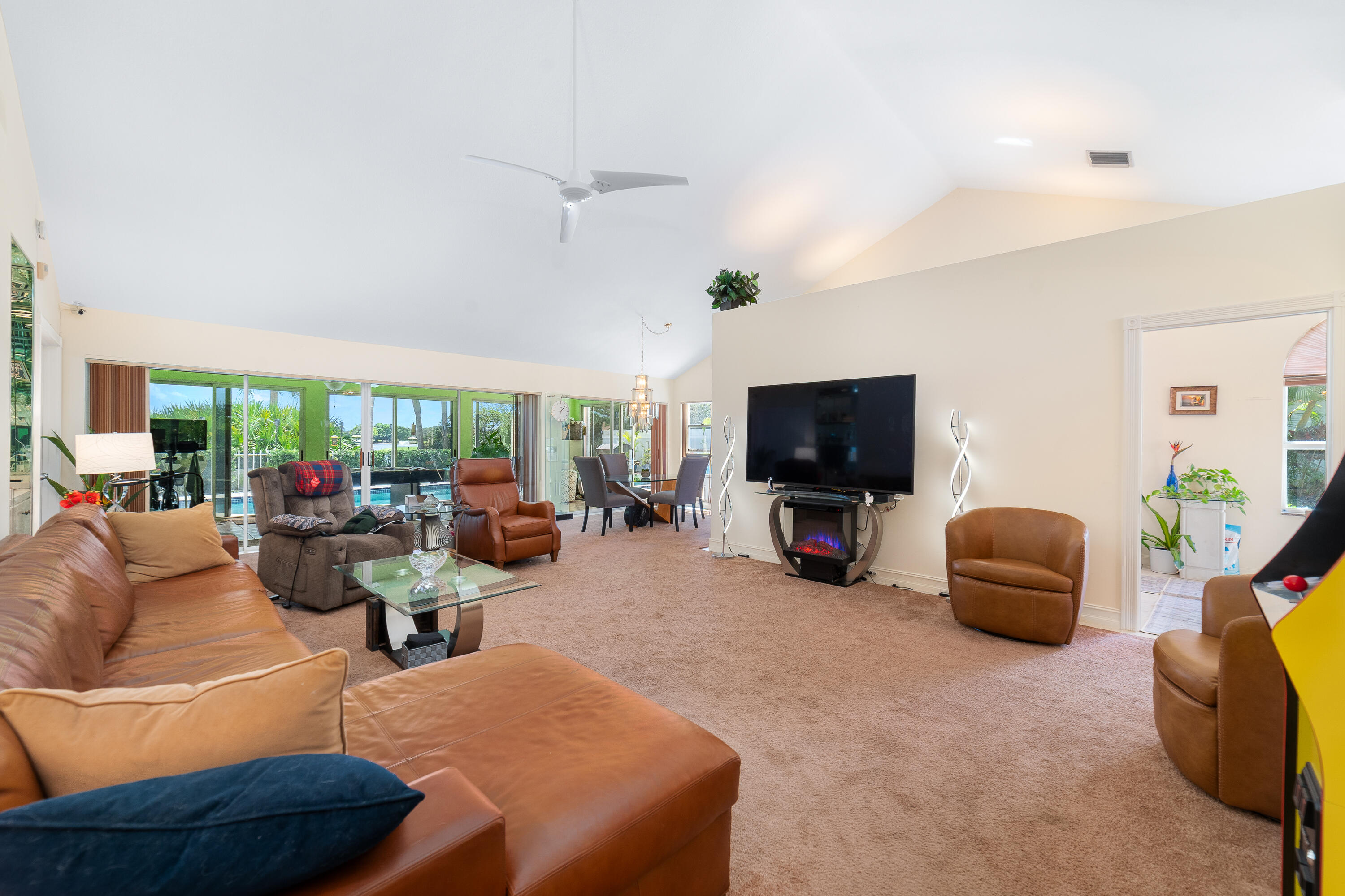 SARATOGA BAY - Residential