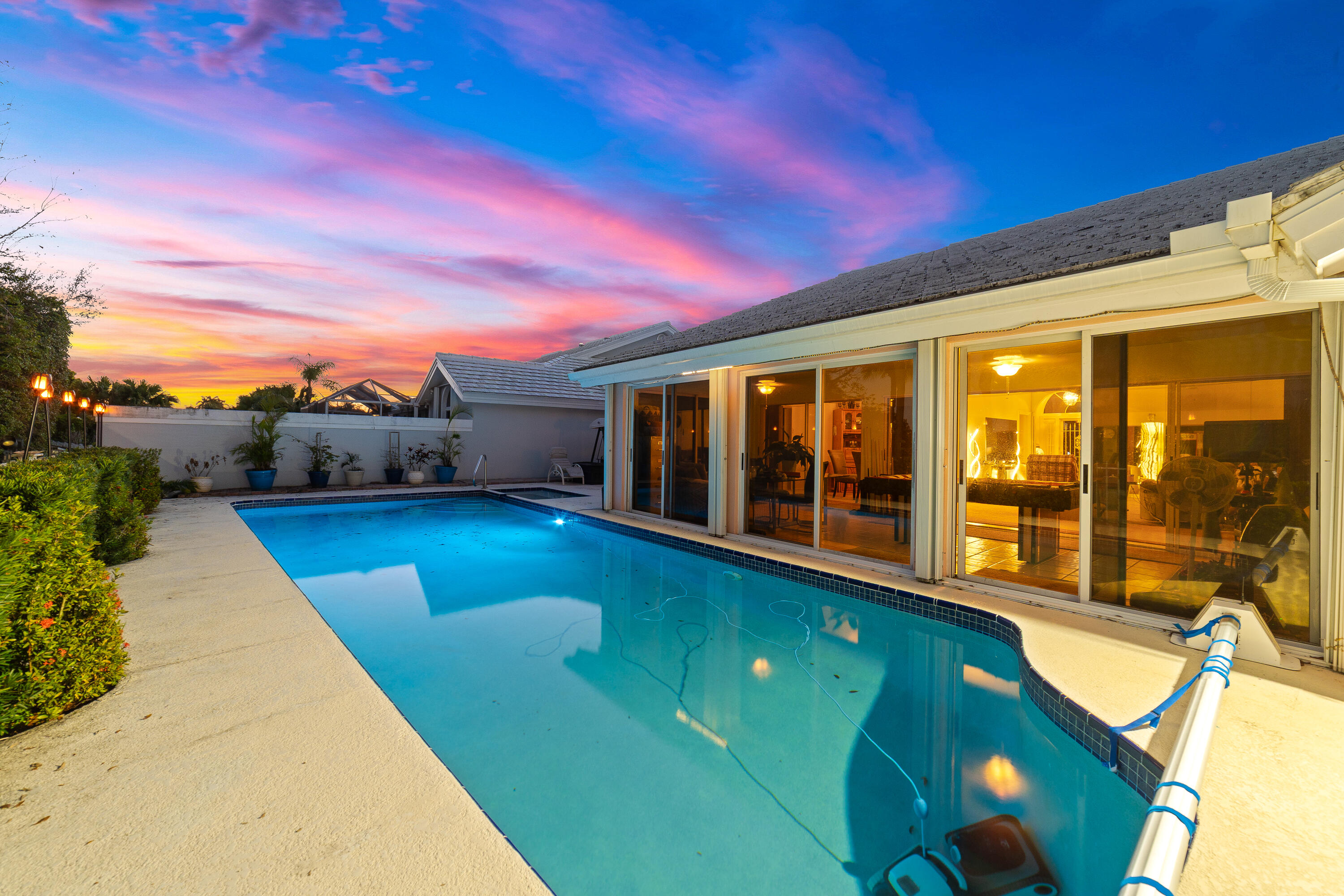 SARATOGA BAY - Residential