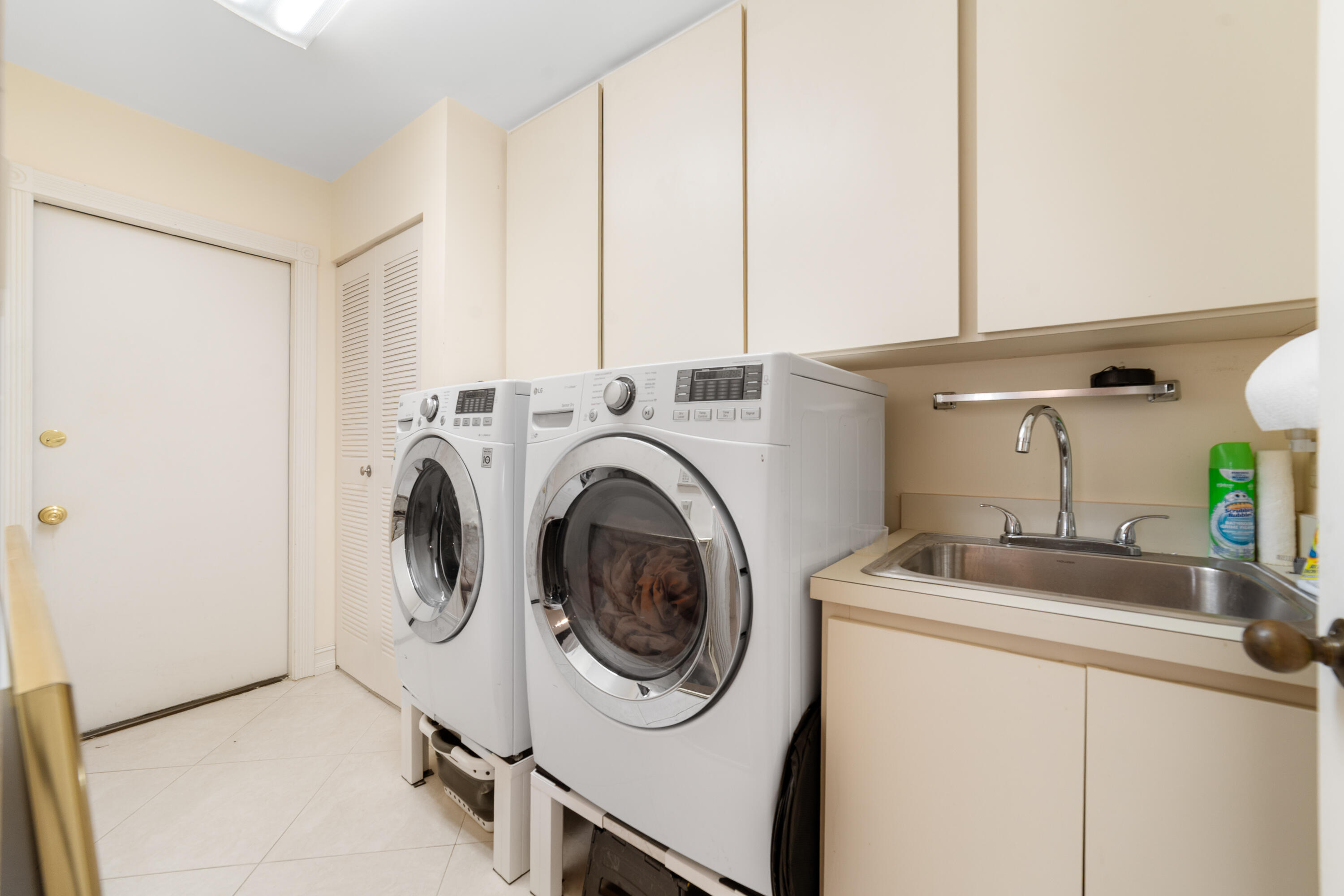 SARATOGA BAY - Residential