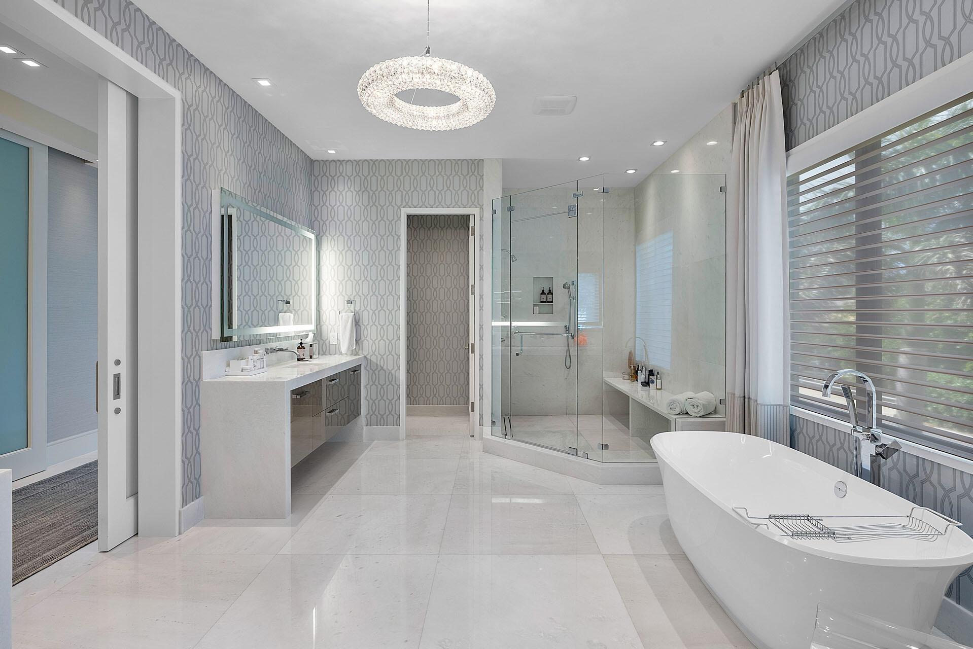 ROYAL PALM YACHT & COUNTR - Residential