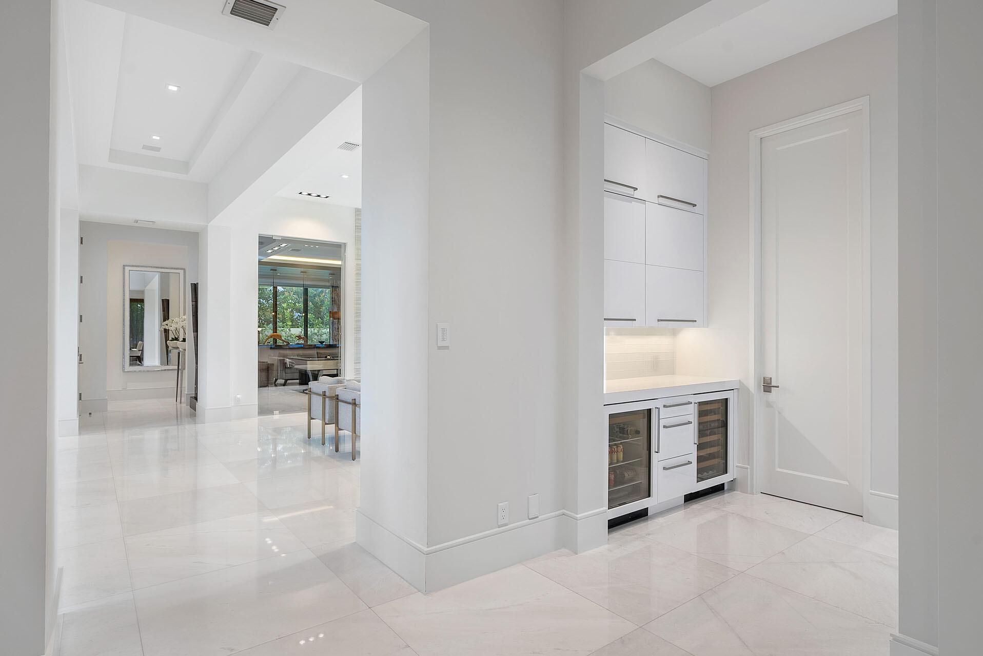 ROYAL PALM YACHT & COUNTR - Residential