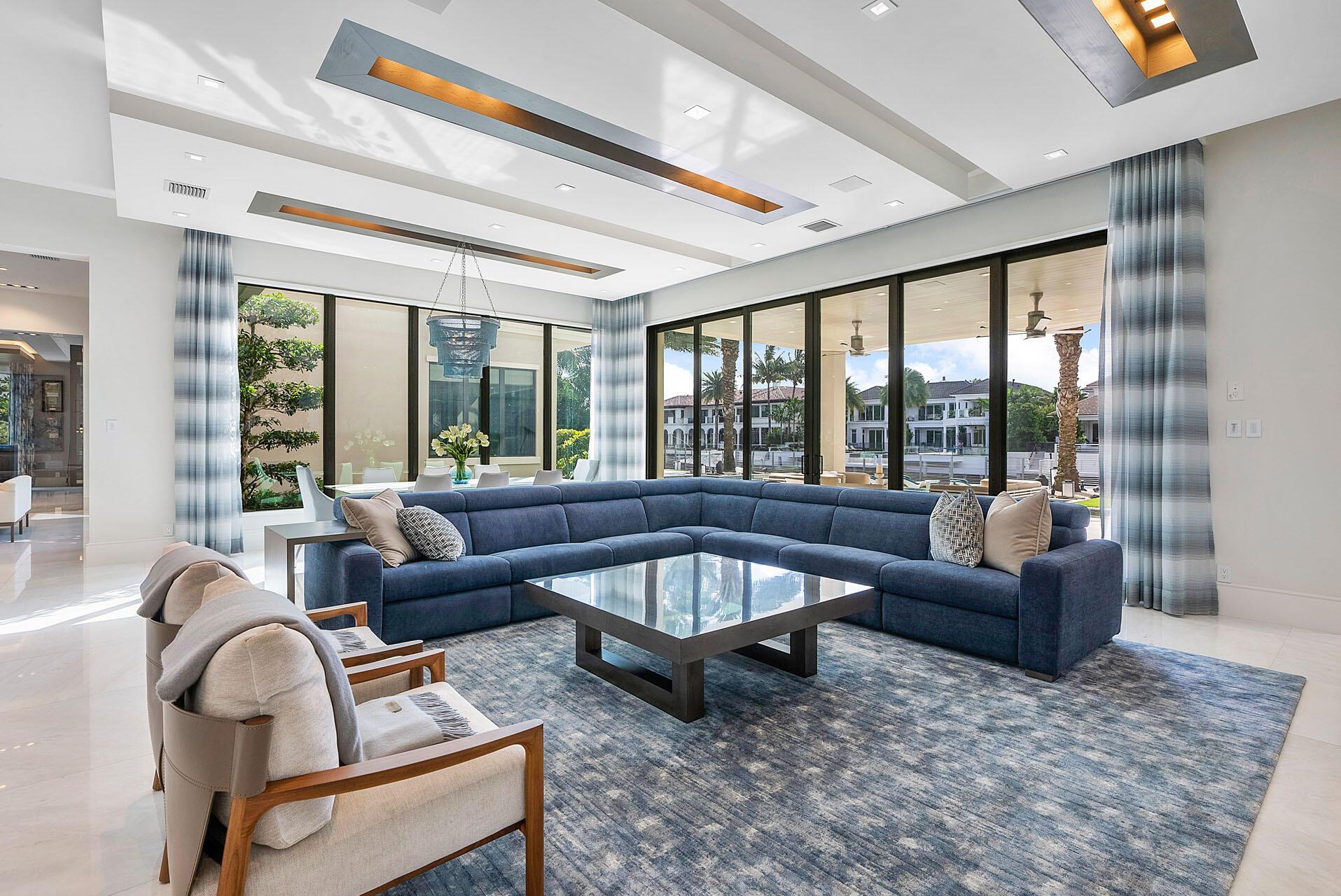 ROYAL PALM YACHT & COUNTR - Residential