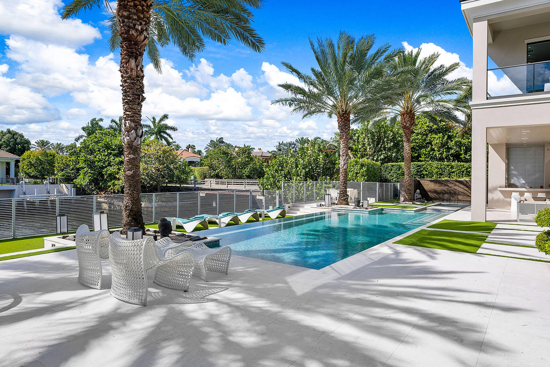 ROYAL PALM YACHT & COUNTR - Residential