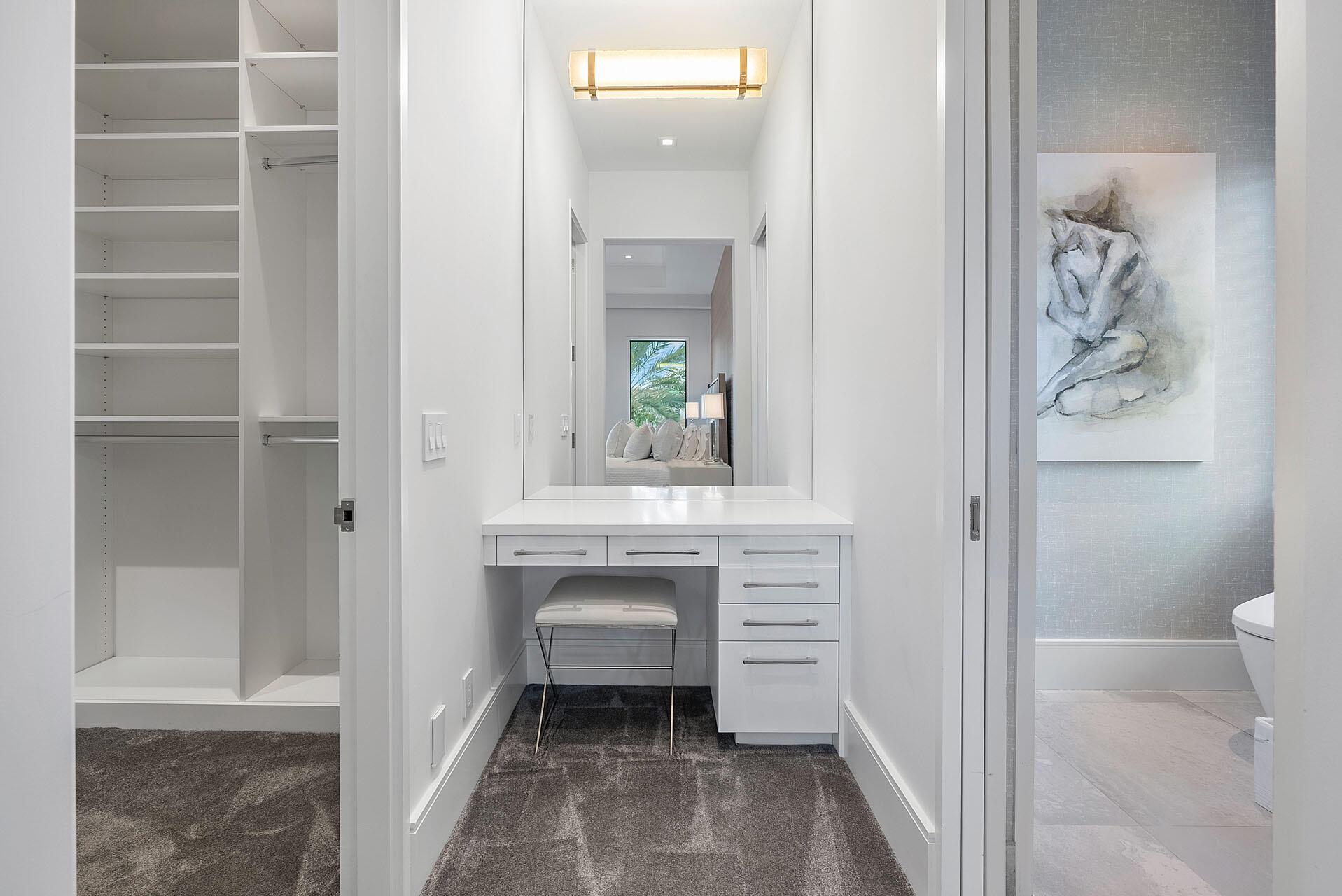 ROYAL PALM YACHT & COUNTR - Residential