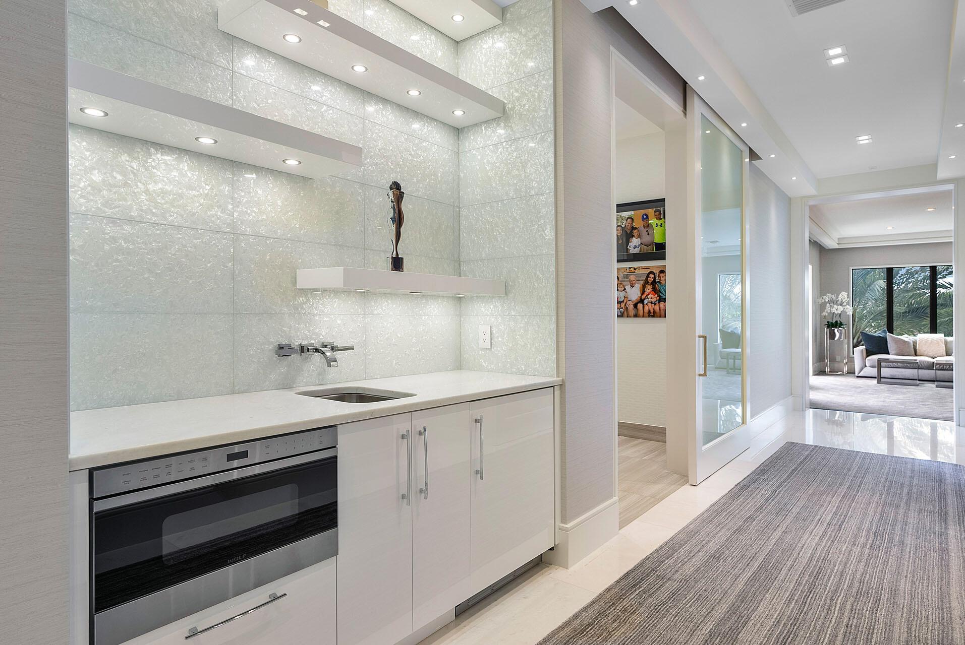 ROYAL PALM YACHT & COUNTR - Residential