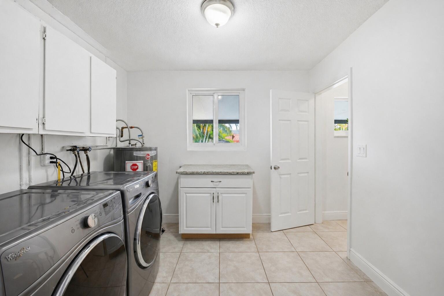 DELRAY SHORES - Residential