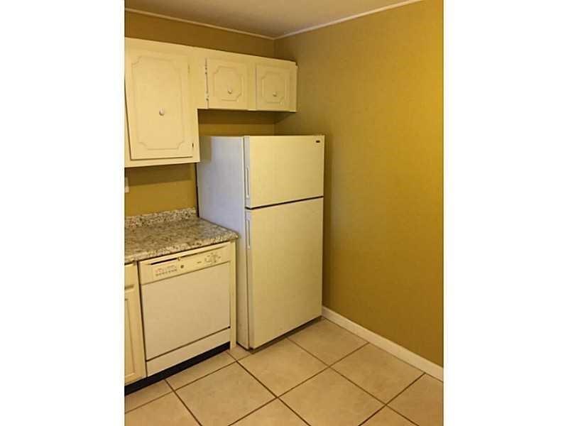 Heritage Circle Condo - Residential Lease