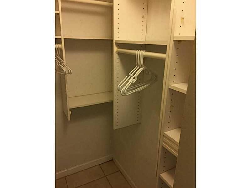 Heritage Circle Condo - Residential Lease