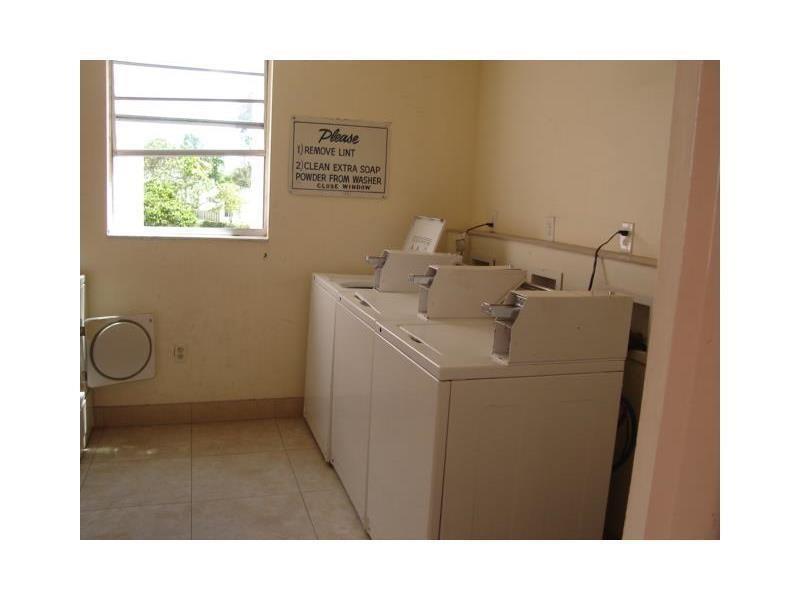 Heritage Circle Condo - Residential Lease