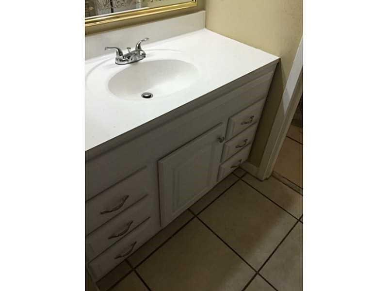 Heritage Circle Condo - Residential Lease