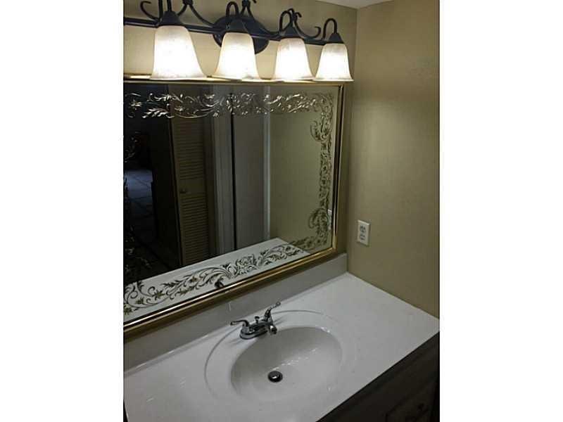 Heritage Circle Condo - Residential Lease