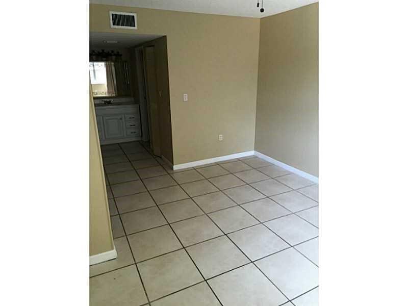 Heritage Circle Condo - Residential Lease