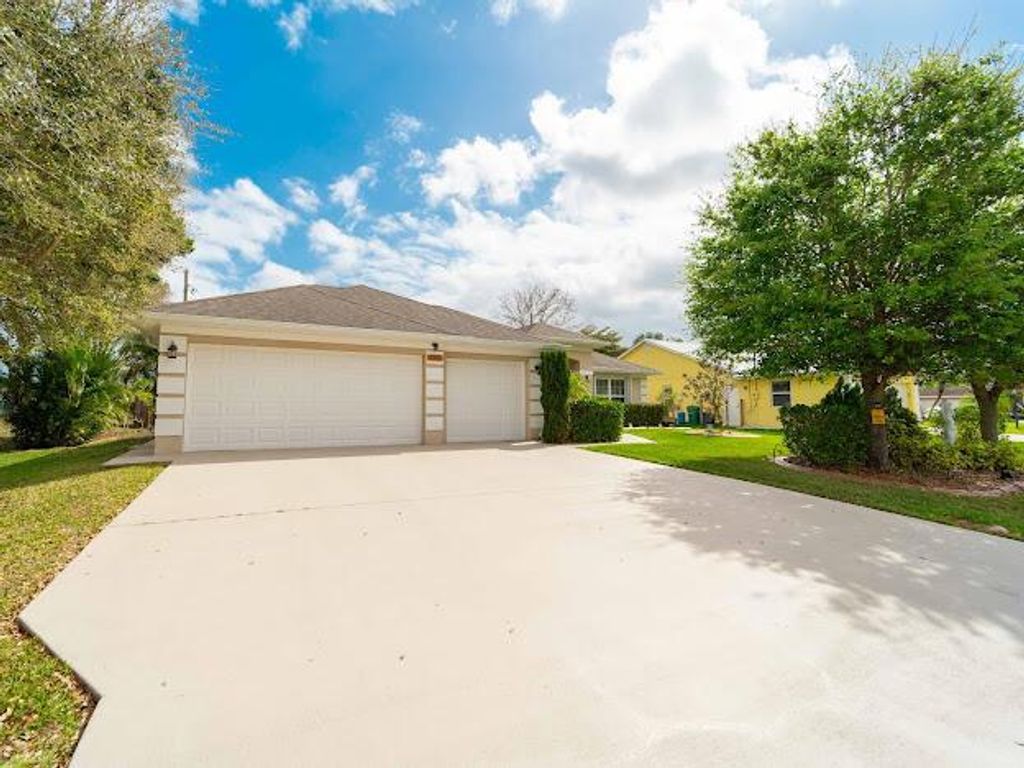Photo of 2425 SW Dalpina Road, Port Saint Lucie, FL 34953 (MLS # R10782541)