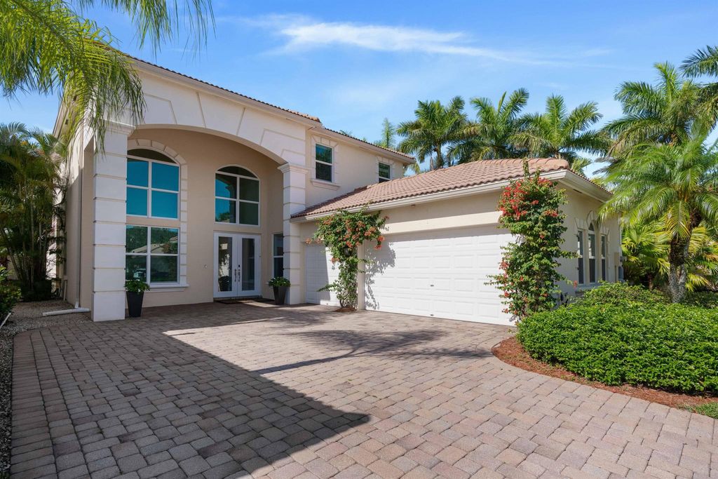 Photo of 136 Casa Grande Court, Palm Beach Gardens, FL 33418 (MLS # R10980255)